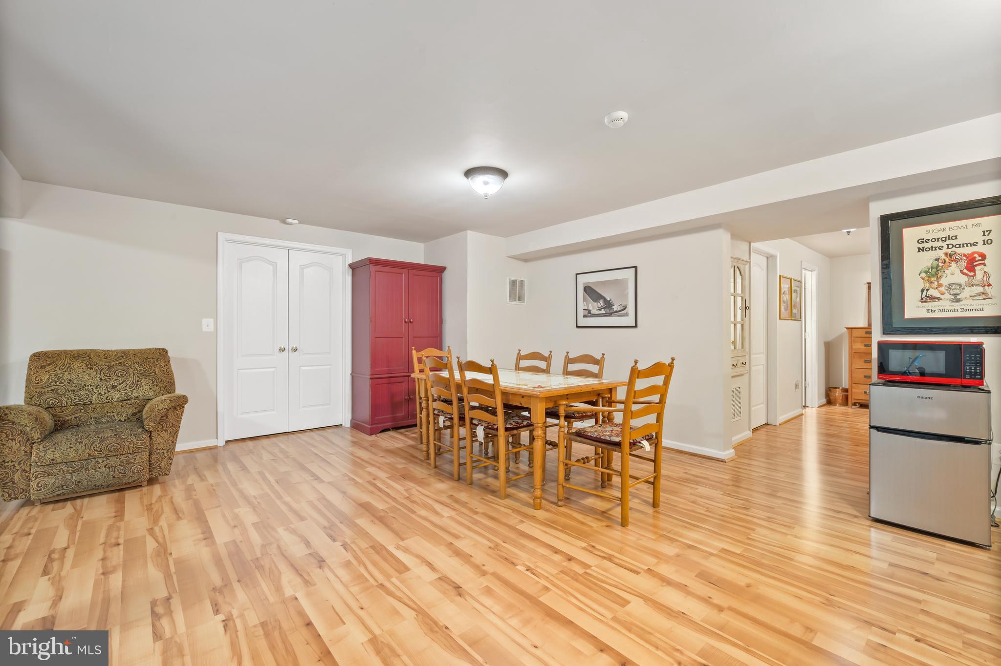 HAILEES GROVE - Residential