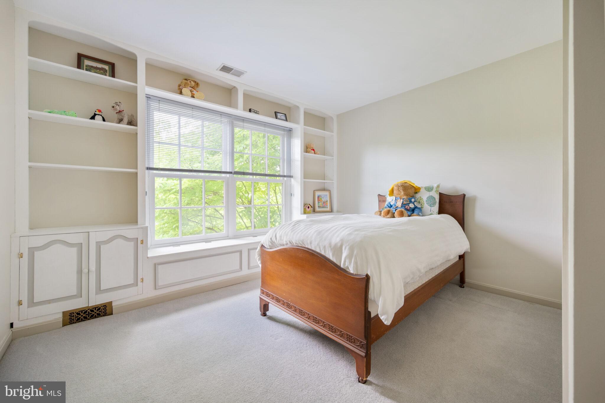 GATE POST ESTATES - Residential