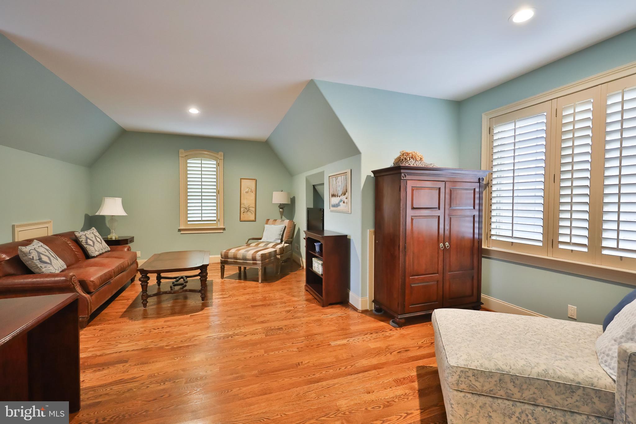 WOODFIELD AT B B - Residential