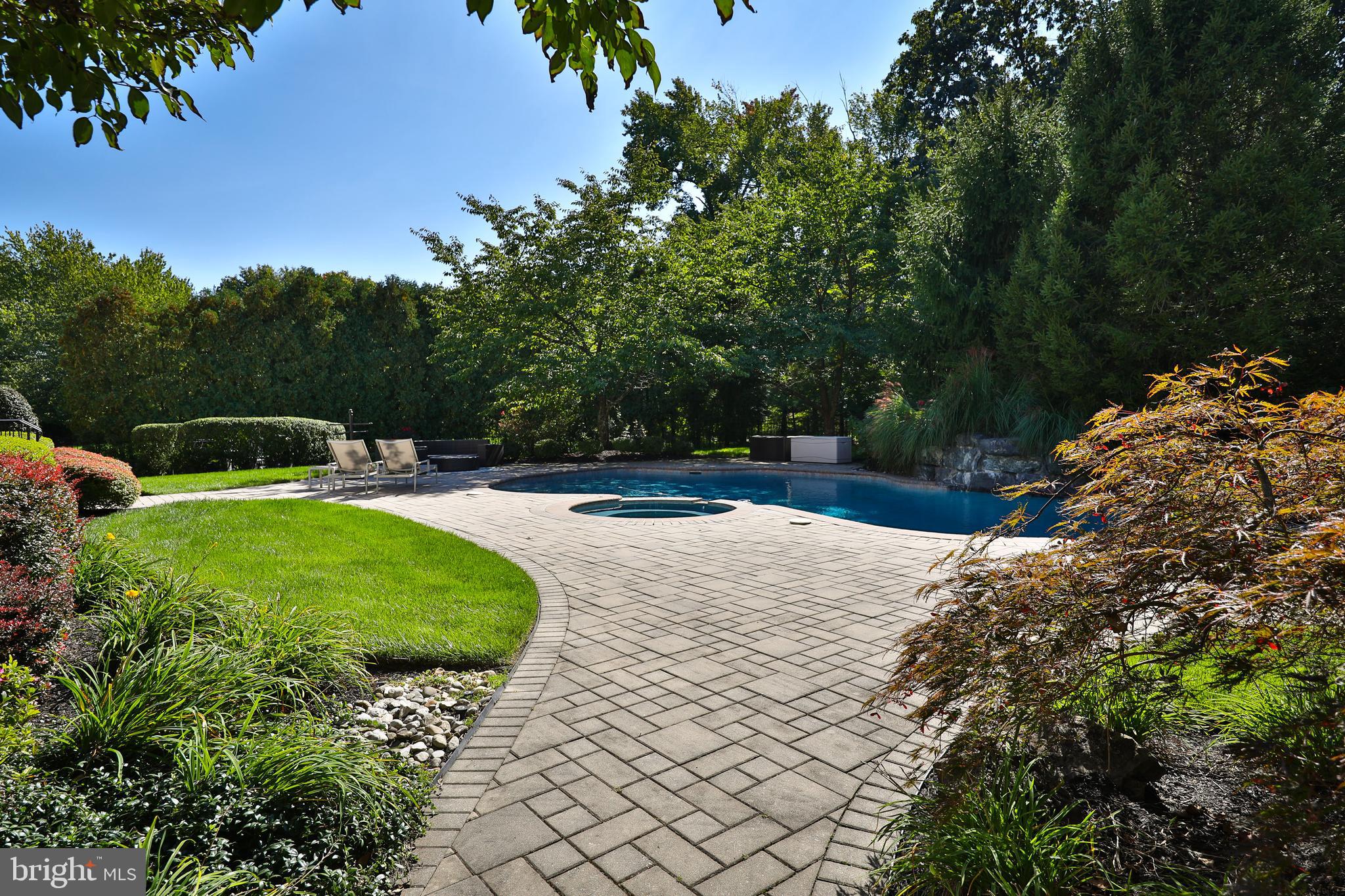 WOODFIELD AT B B - Residential