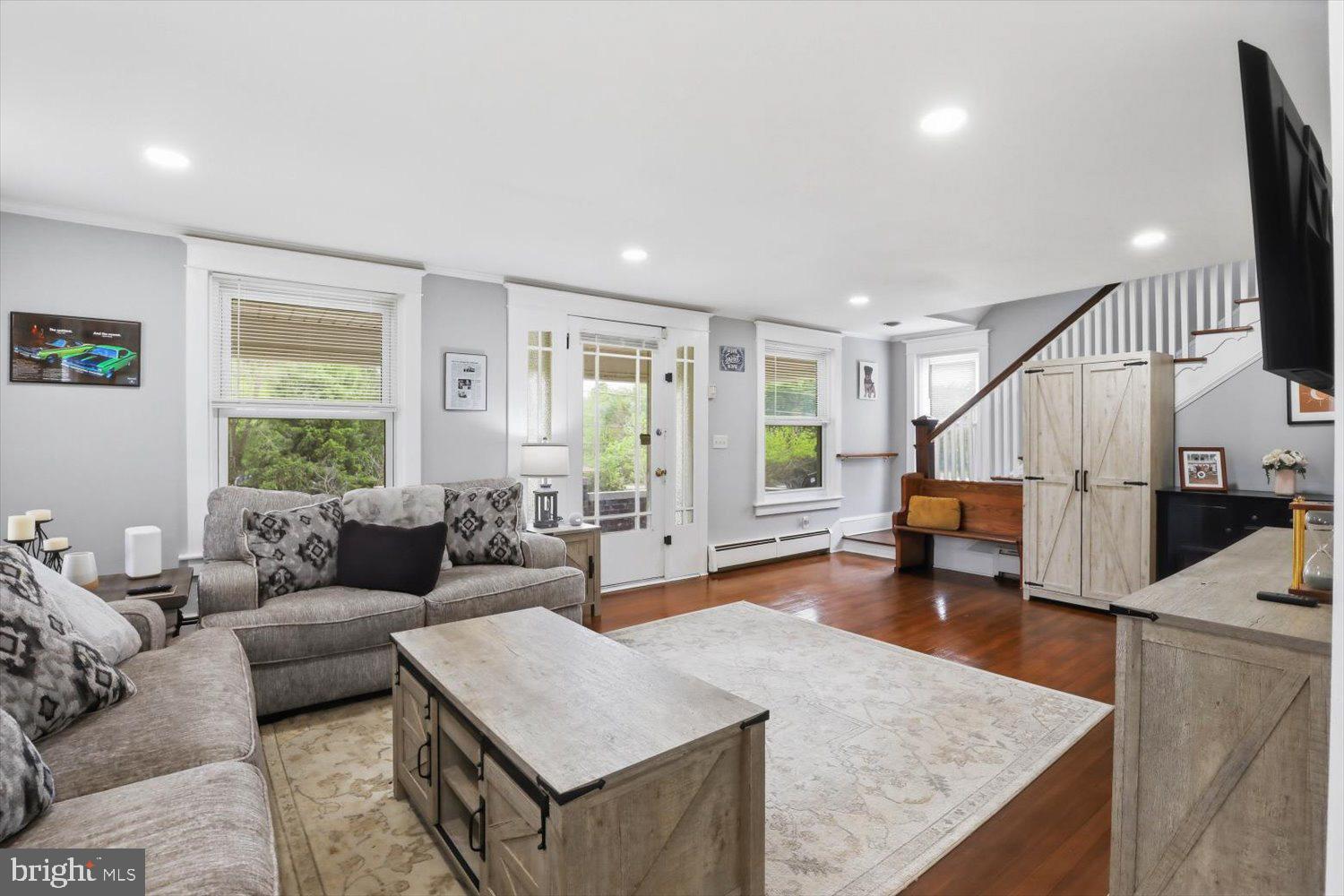 HANOVER JUNCTION - Residential