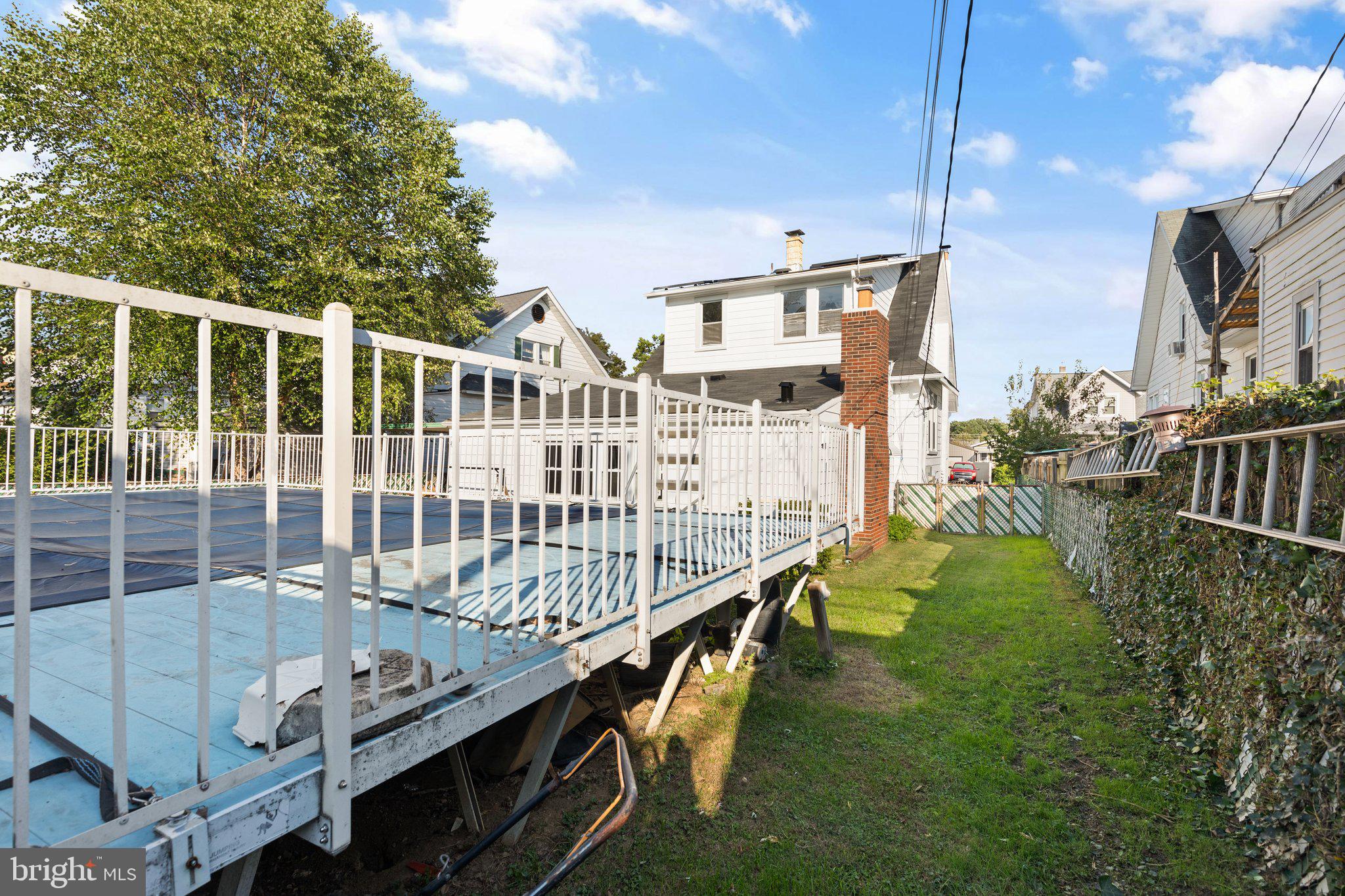 ELMWOOD - Residential