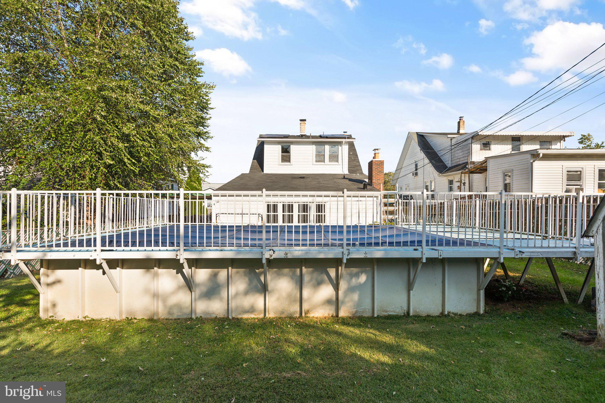 ELMWOOD - Residential