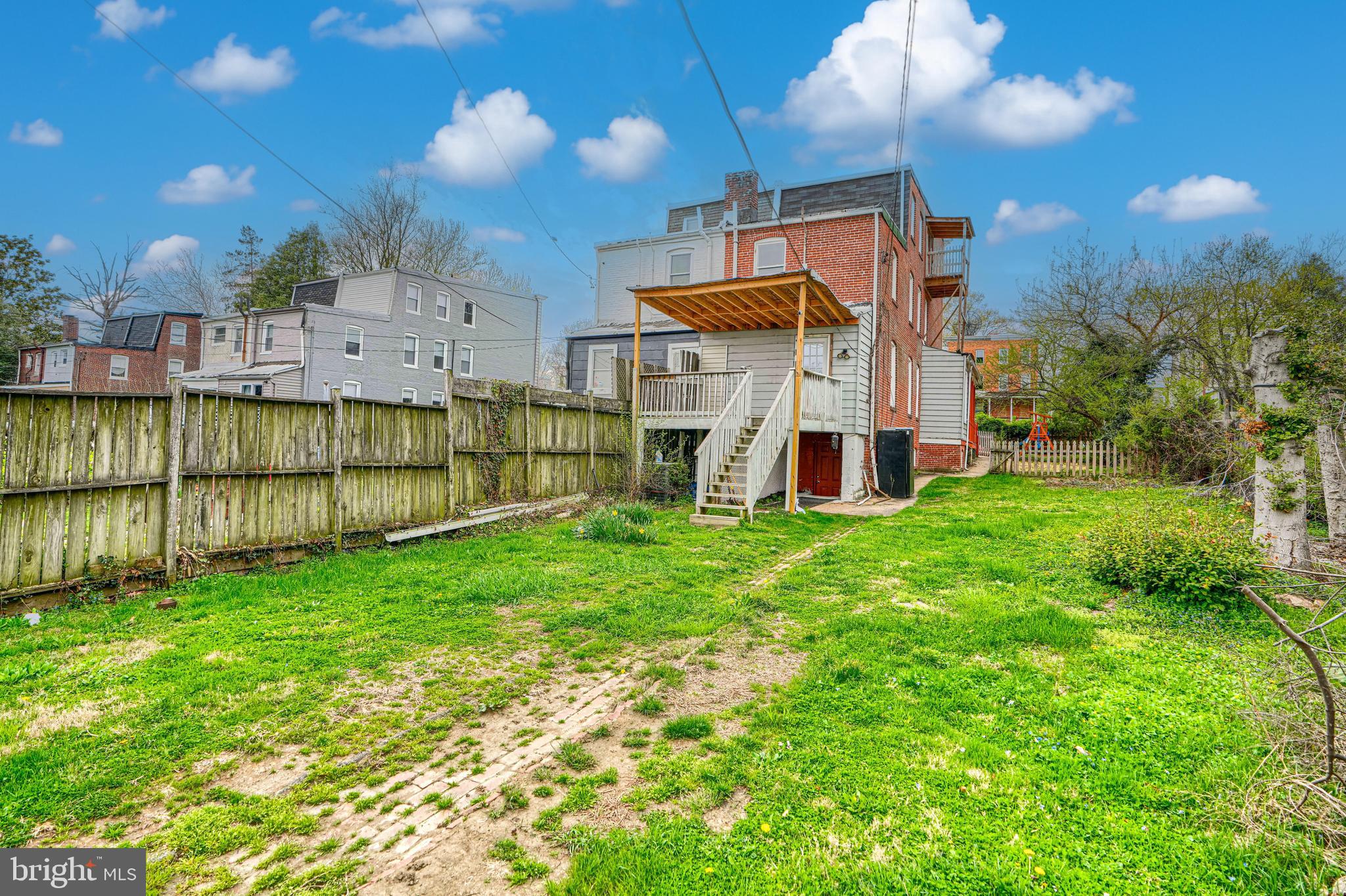 UPLANDS - Residential