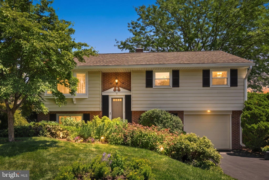 Photo of 2157 Coventry Road, LANCASTER, PA 17601 (MLS # PALA2092506)