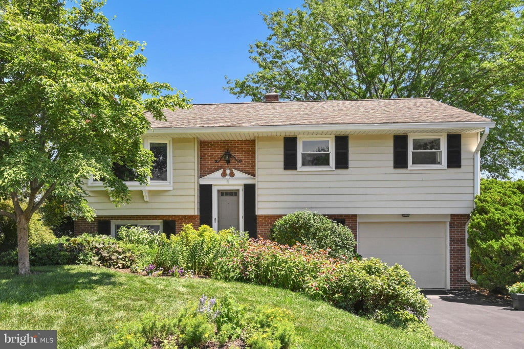 Photo of 2157 Coventry Road, LANCASTER, PA 17601 (MLS # PALA2092506)