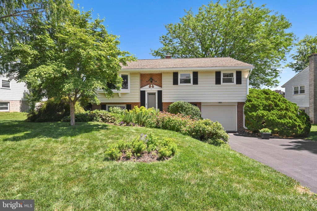 Photo of 2157 Coventry Road, LANCASTER, PA 17601 (MLS # PALA2092506)