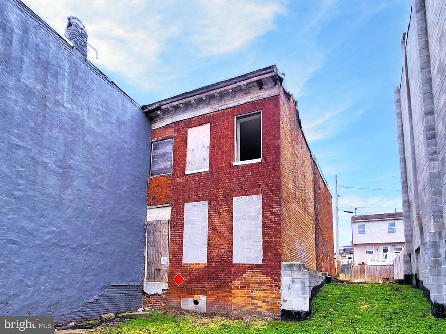 ONLINE AUCTION:  Bidding begins 04/02/2025 @ 10:00 AM. Bidding ends 04/04/2025 @ 12:20 PM. List Price is Suggested Opening Bid. Deposit: $5,000. 2 Story Townhouse located in the Druid Heights area. JUST MINUTES to the Mondawmin Mall, Coppin State University, and Druid Hill Park. Easy access to major traffic artery W North Ave. Property is vacant and in need of total renovations.