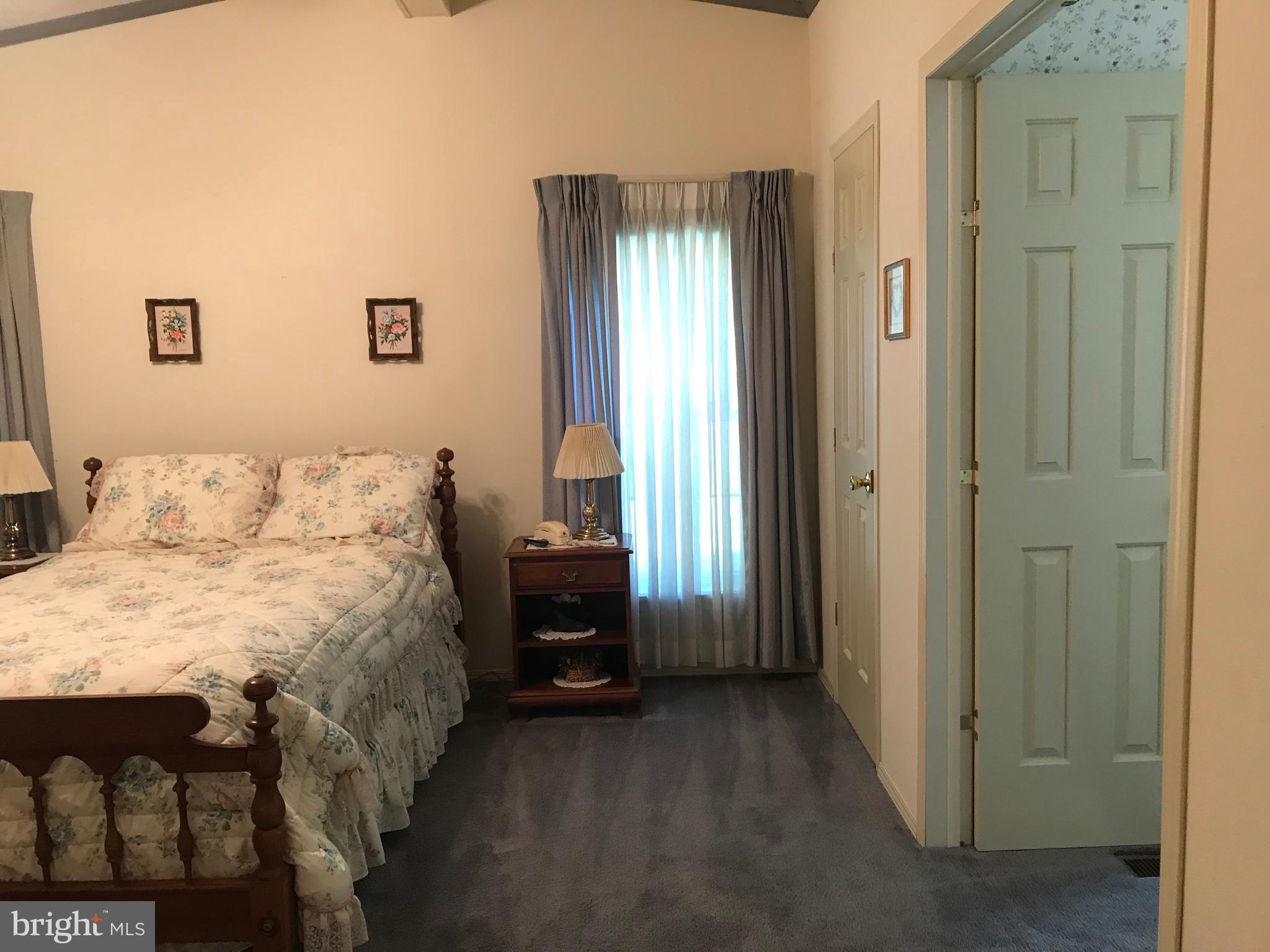 HIDDEN SPRINGS - Residential