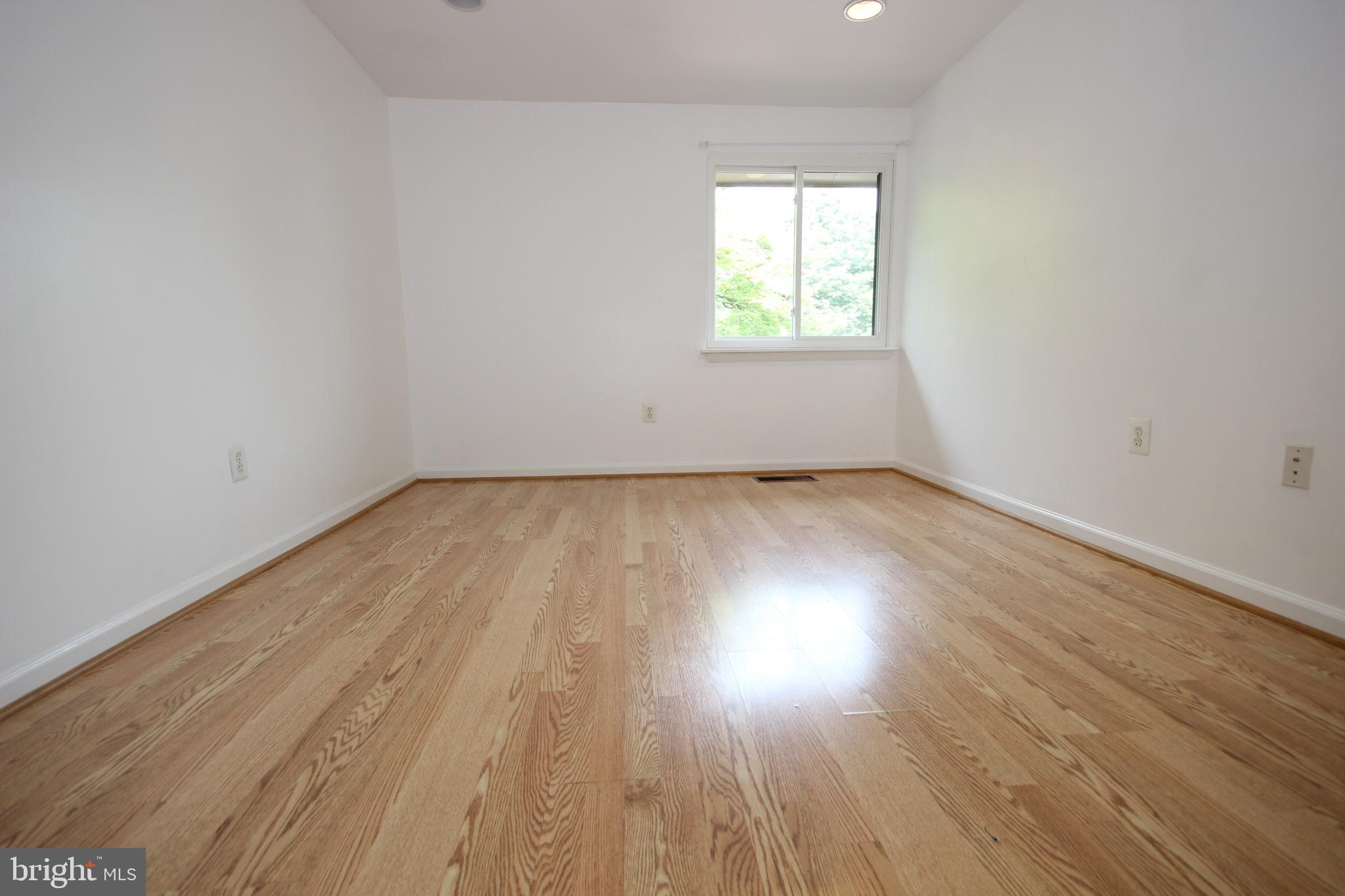 THOMAS CHOICE - Residential