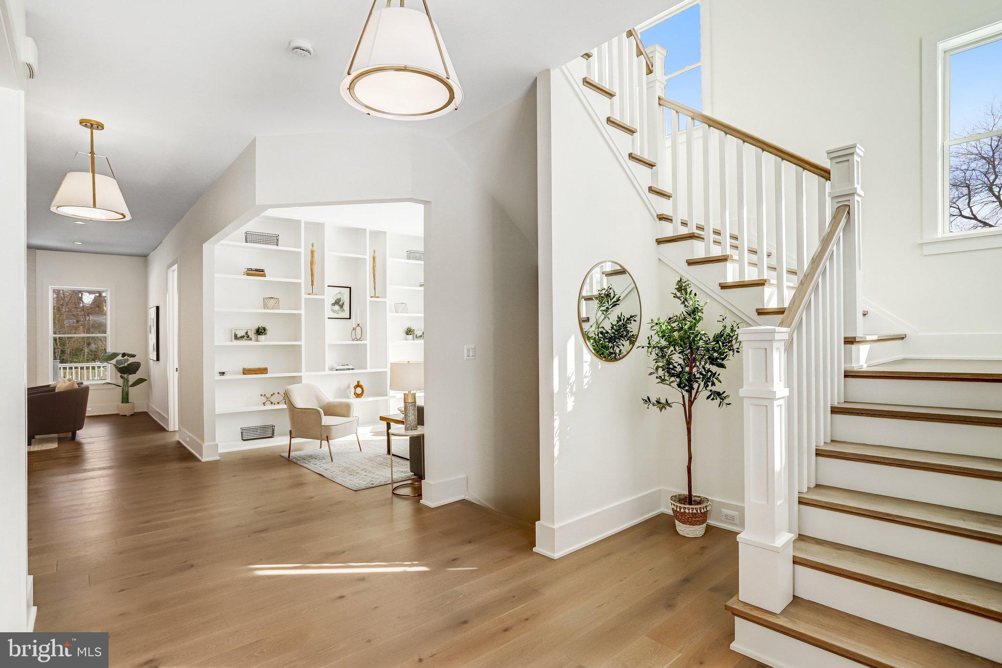 DUNN LORING WOODS - Residential