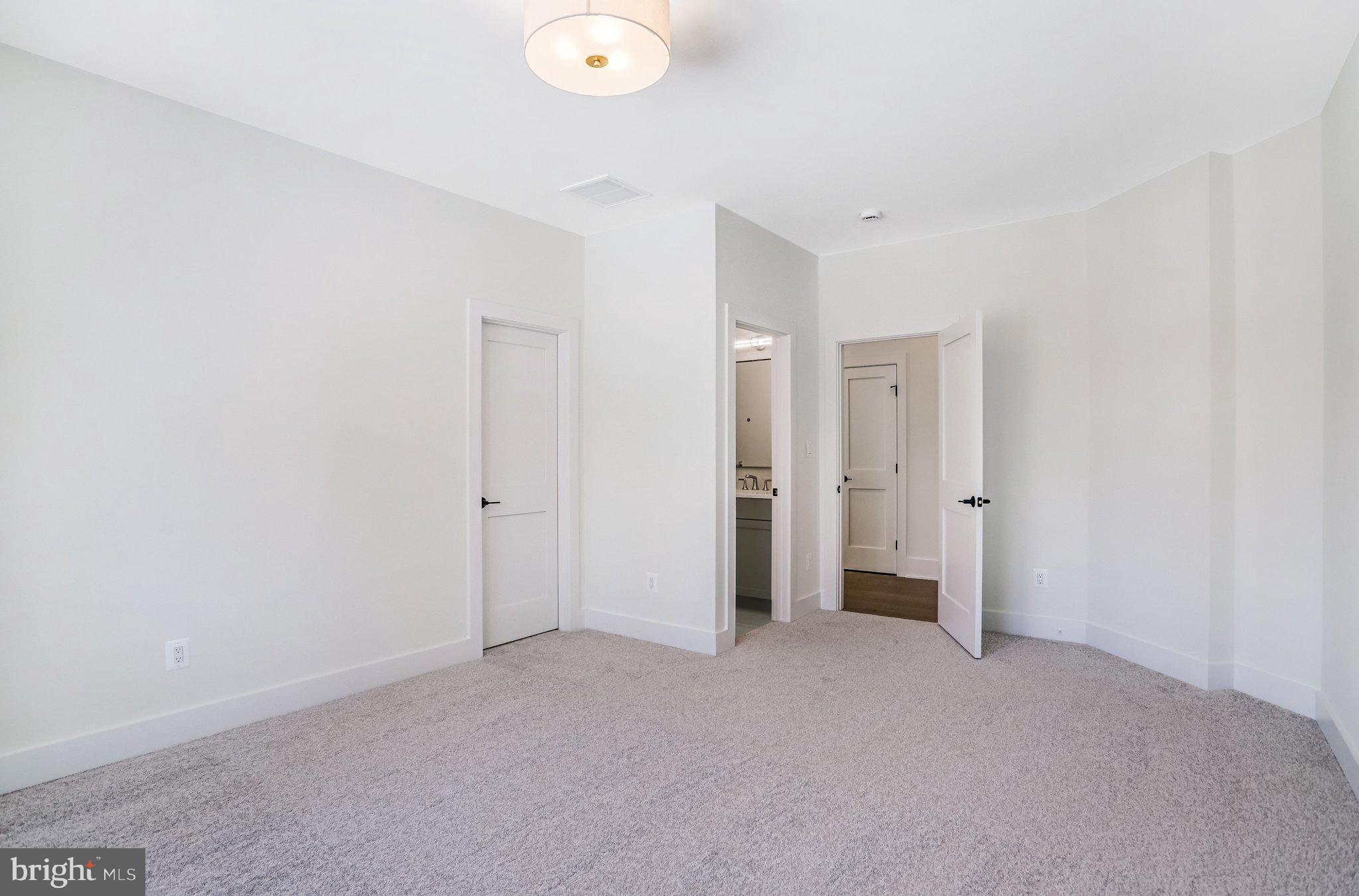 DUNN LORING WOODS - Residential