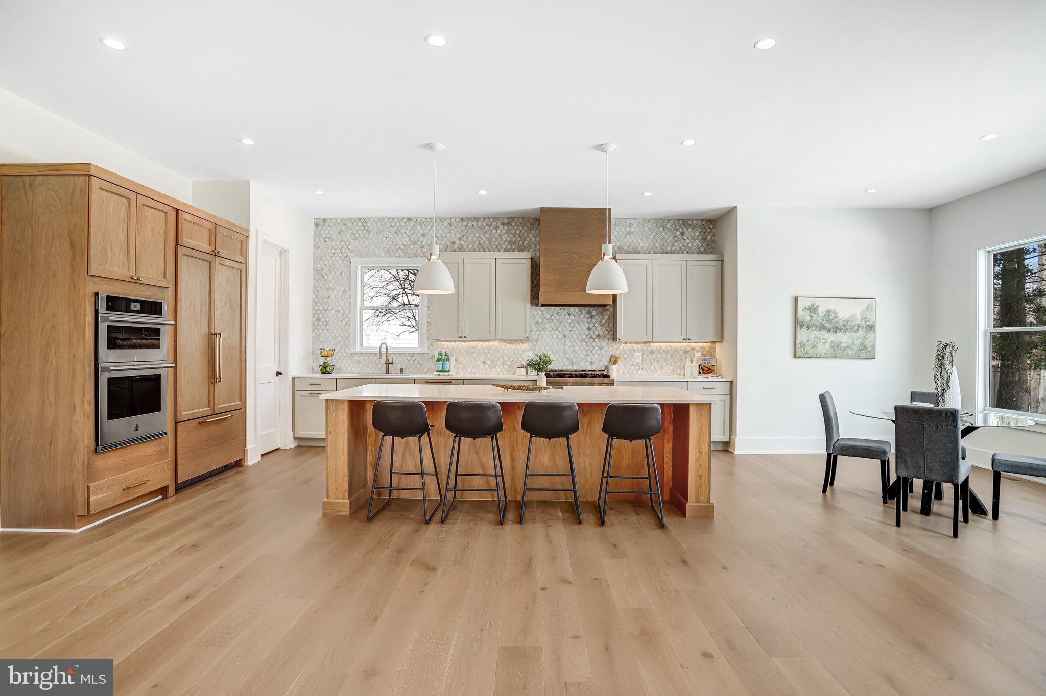 DUNN LORING WOODS - Residential