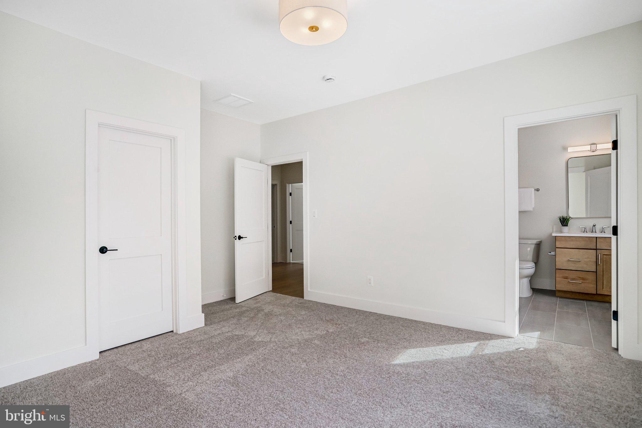 DUNN LORING WOODS - Residential