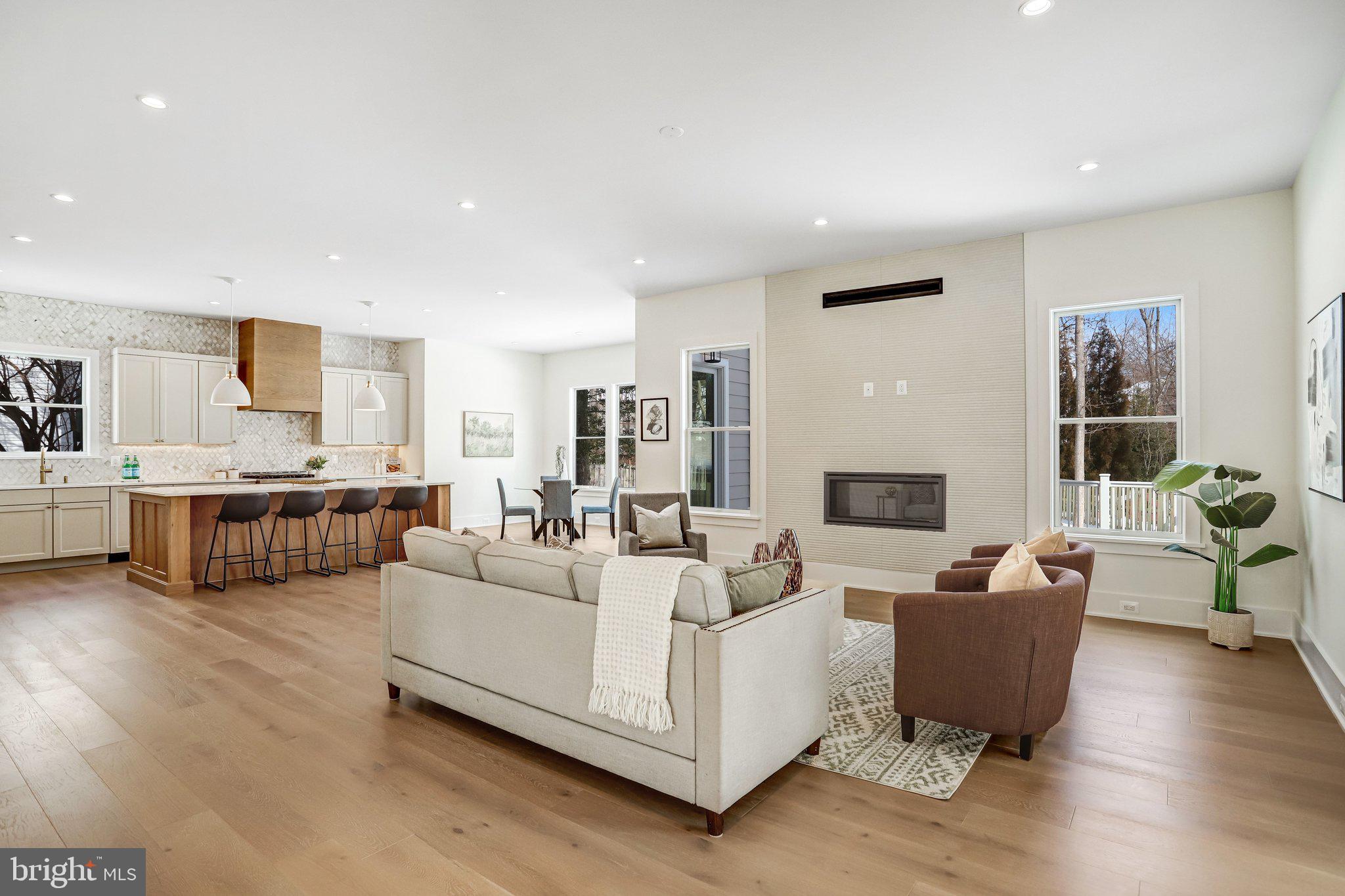 DUNN LORING WOODS - Residential