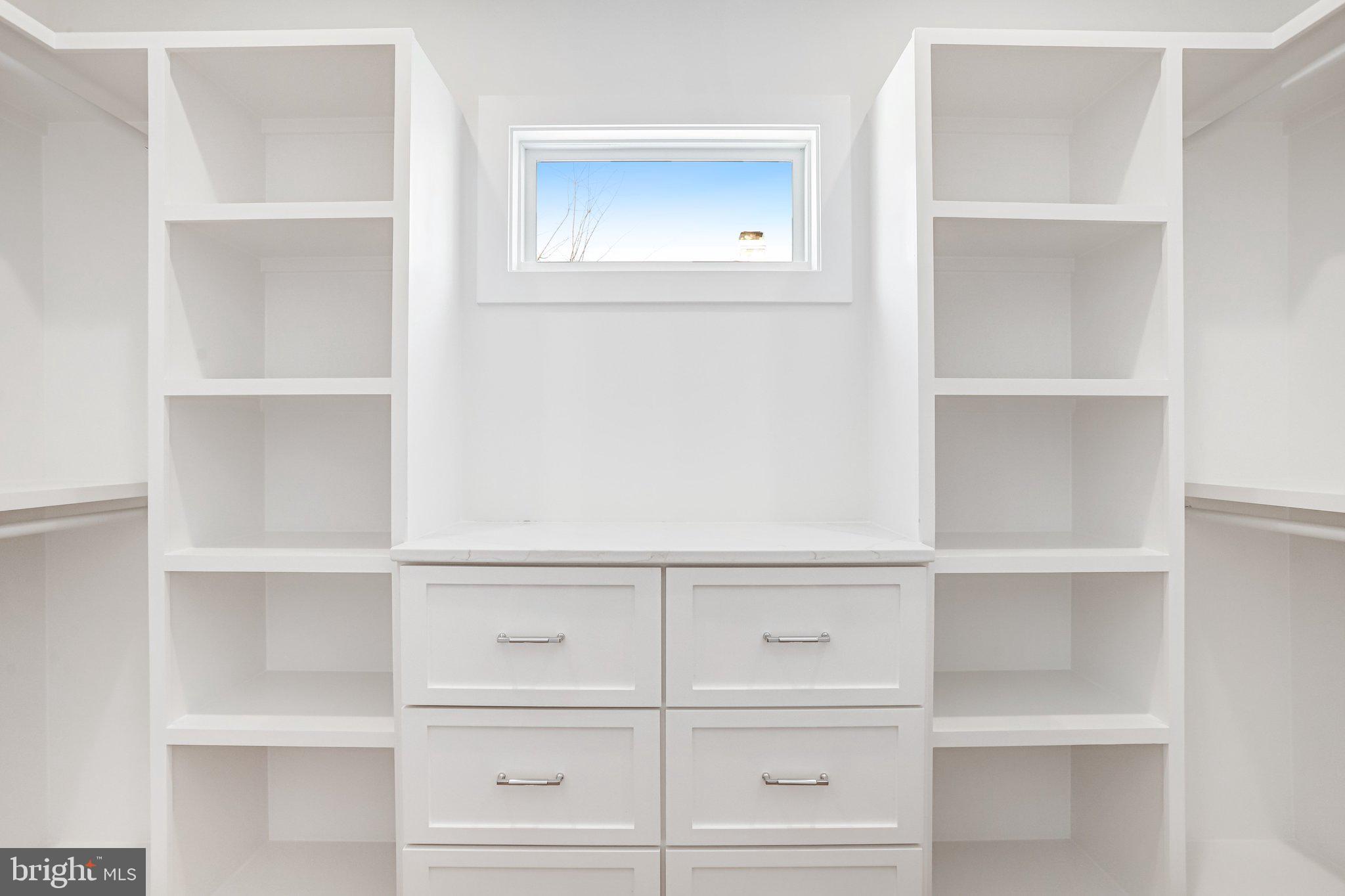 DUNN LORING WOODS - Residential