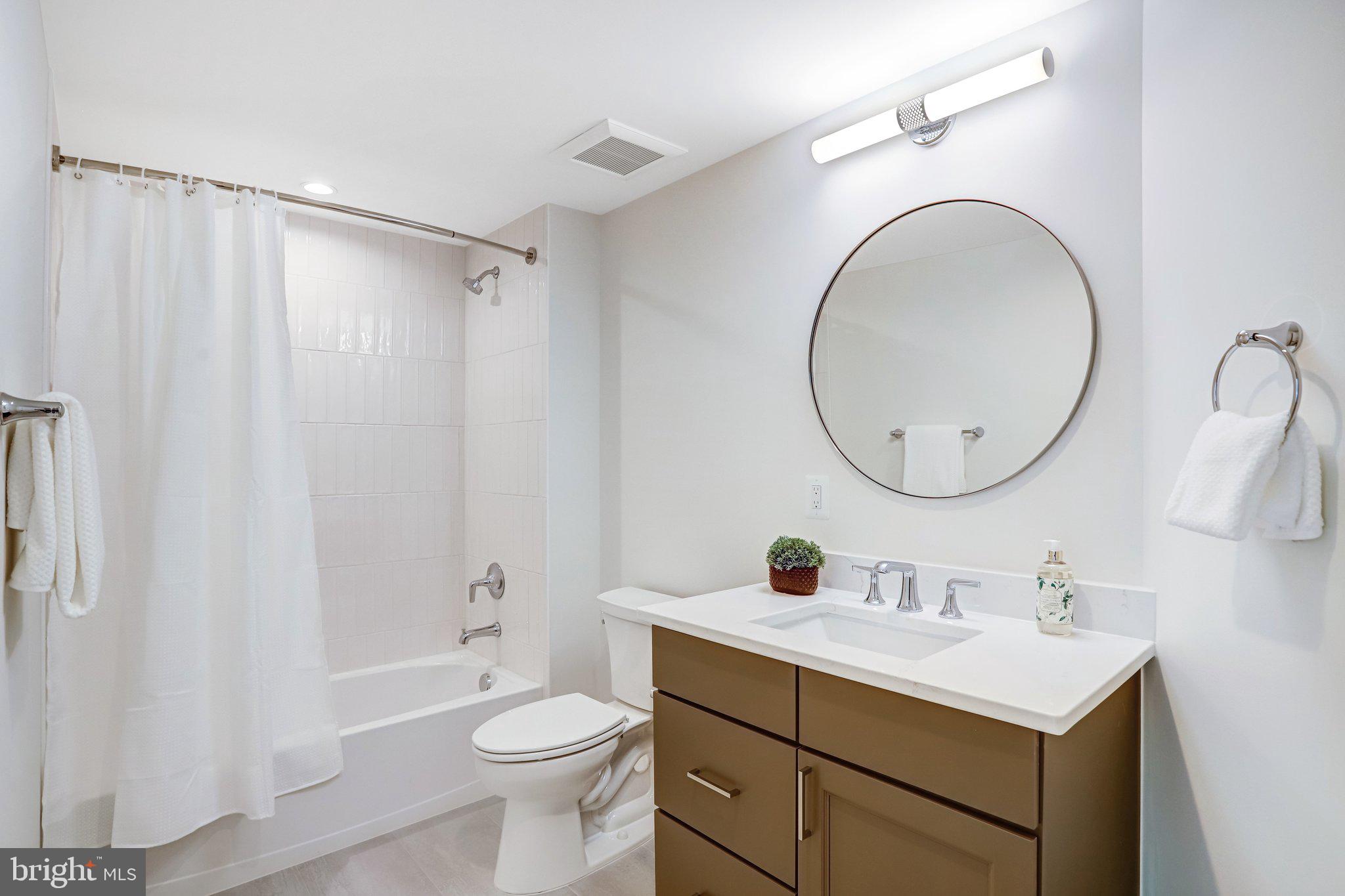 DUNN LORING WOODS - Residential