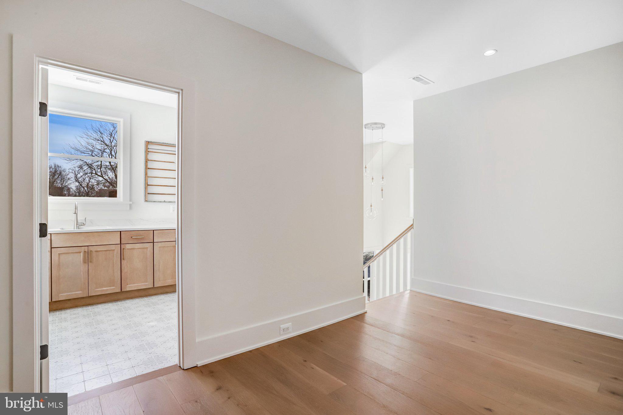 DUNN LORING WOODS - Residential