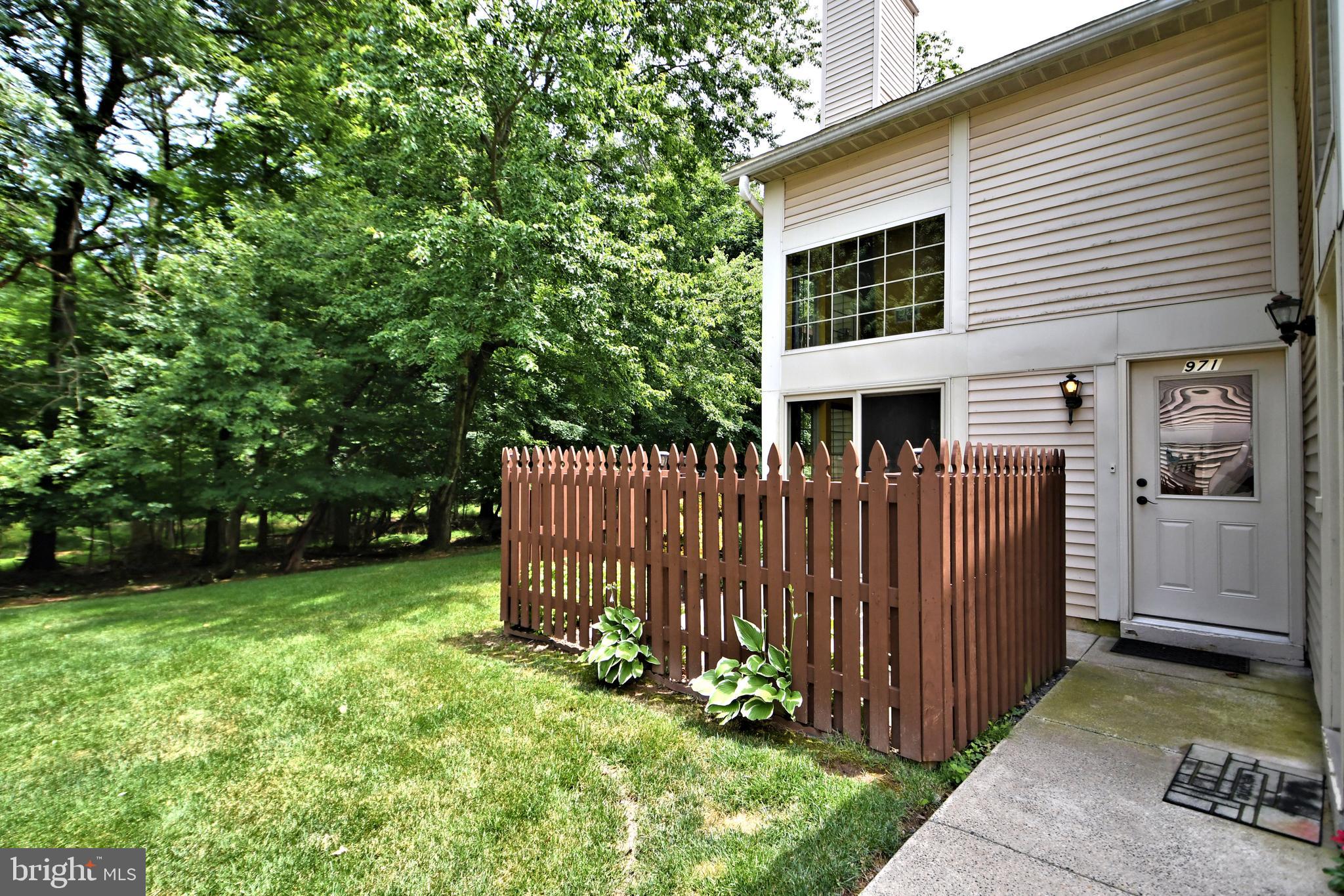 LINDENFIELD - Residential