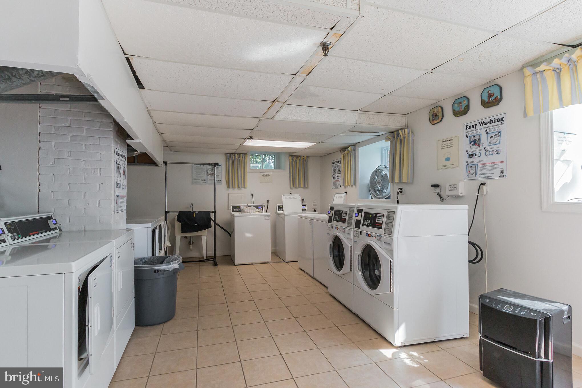 PALISADE GARDENS - Residential