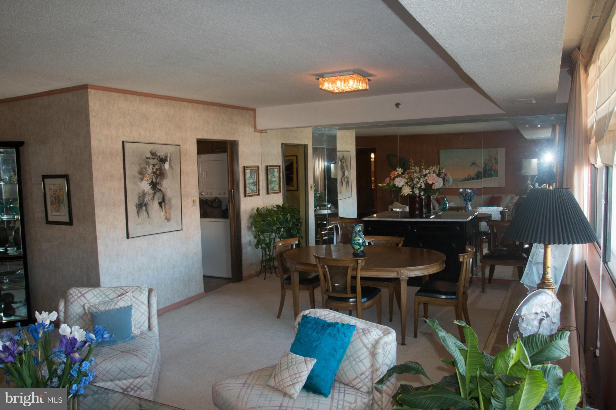 SKYLINE HOUSE - Residential