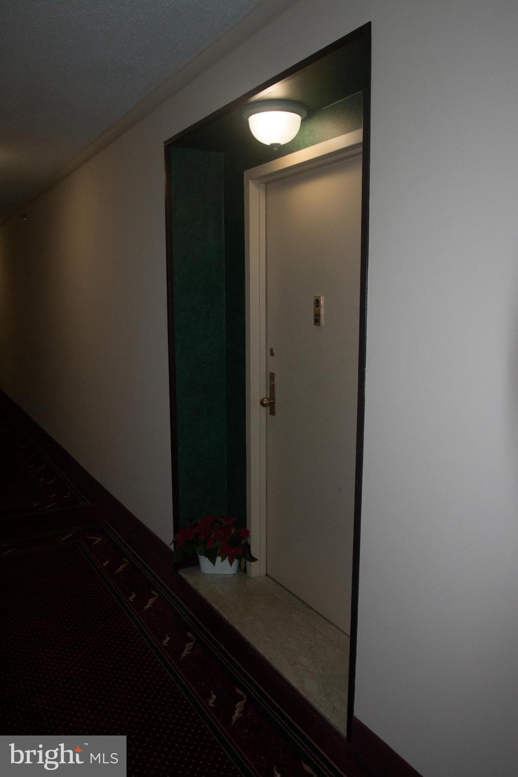 SKYLINE HOUSE - Residential