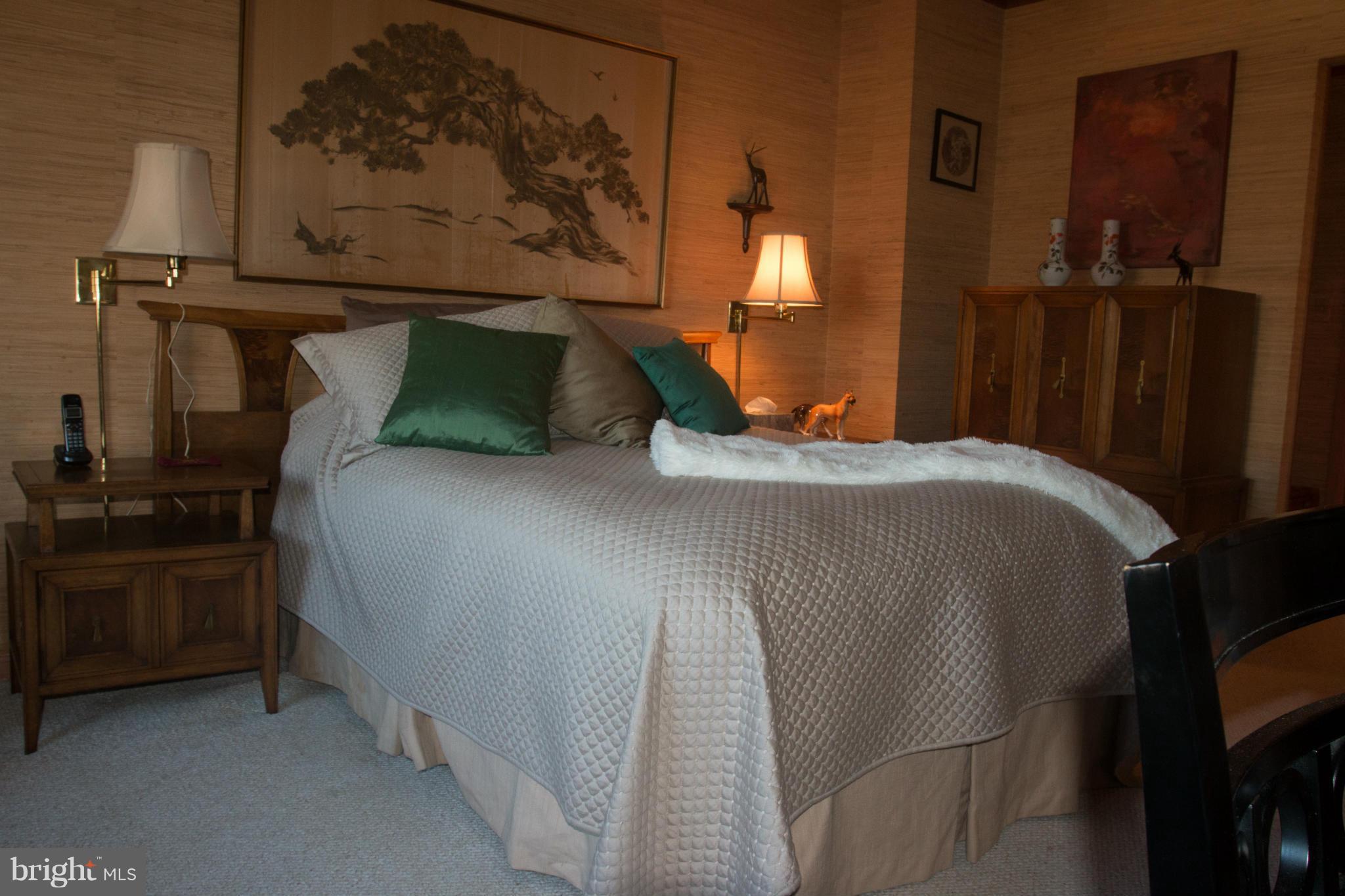 SKYLINE HOUSE - Residential