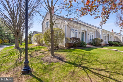 Condo For Sale - 63 Winthrop Road<br/> MONROE TOWNSHIP, NJ 08831