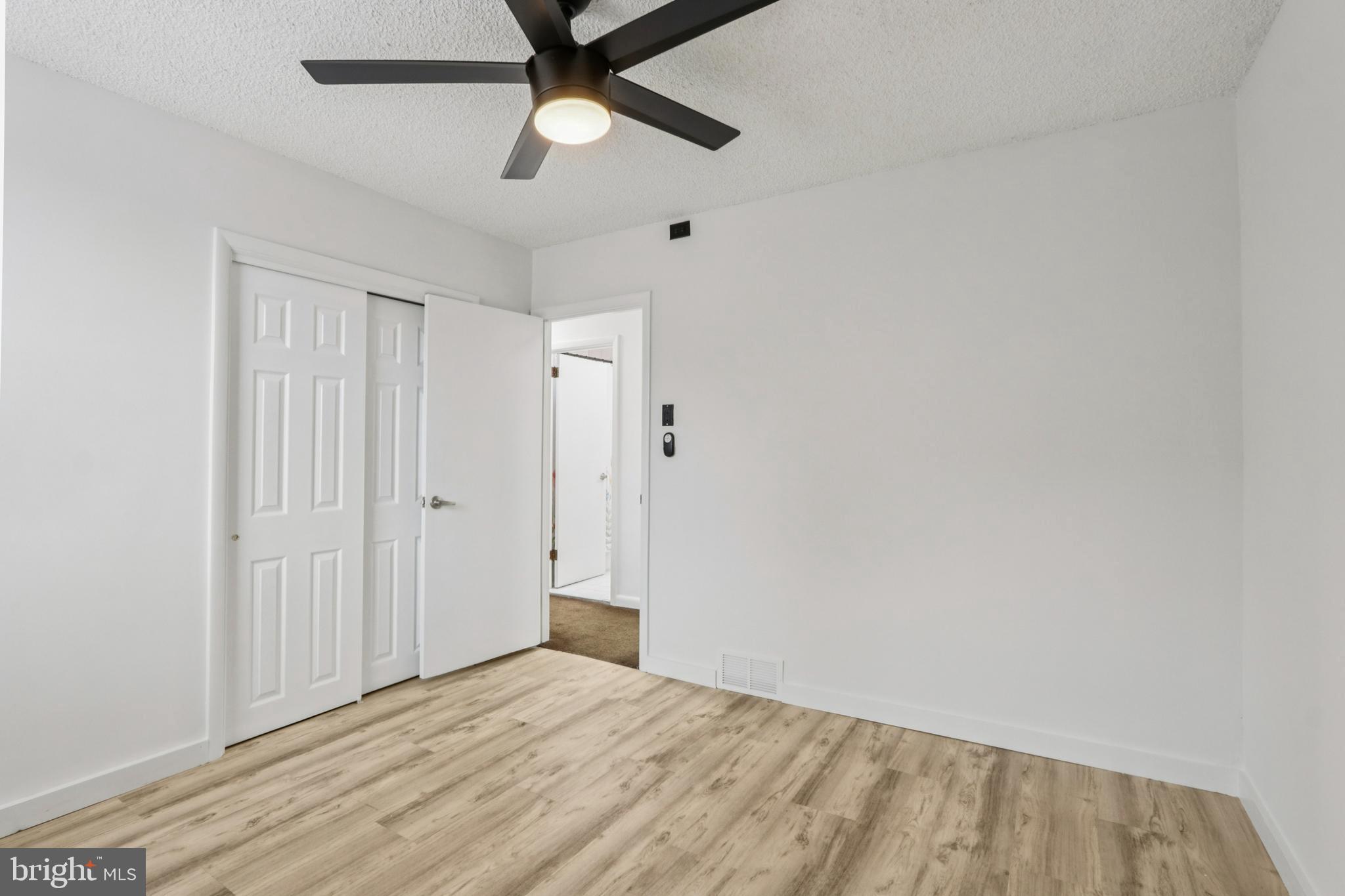 PHILADELPHIA (NORTHEAST) - Residential