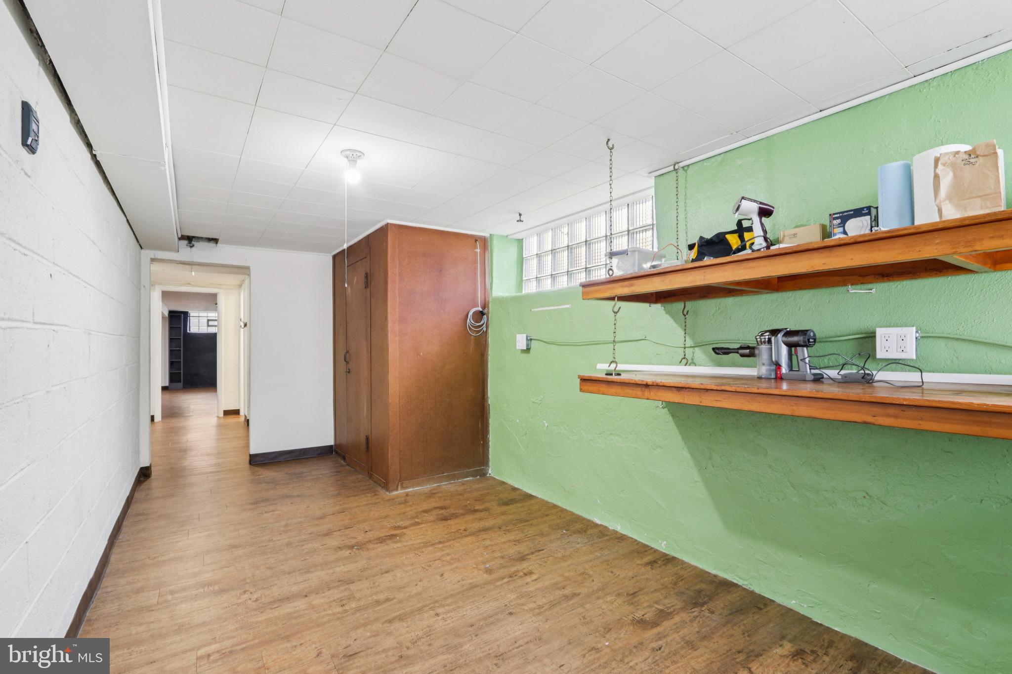 PHILADELPHIA (NORTHEAST) - Residential