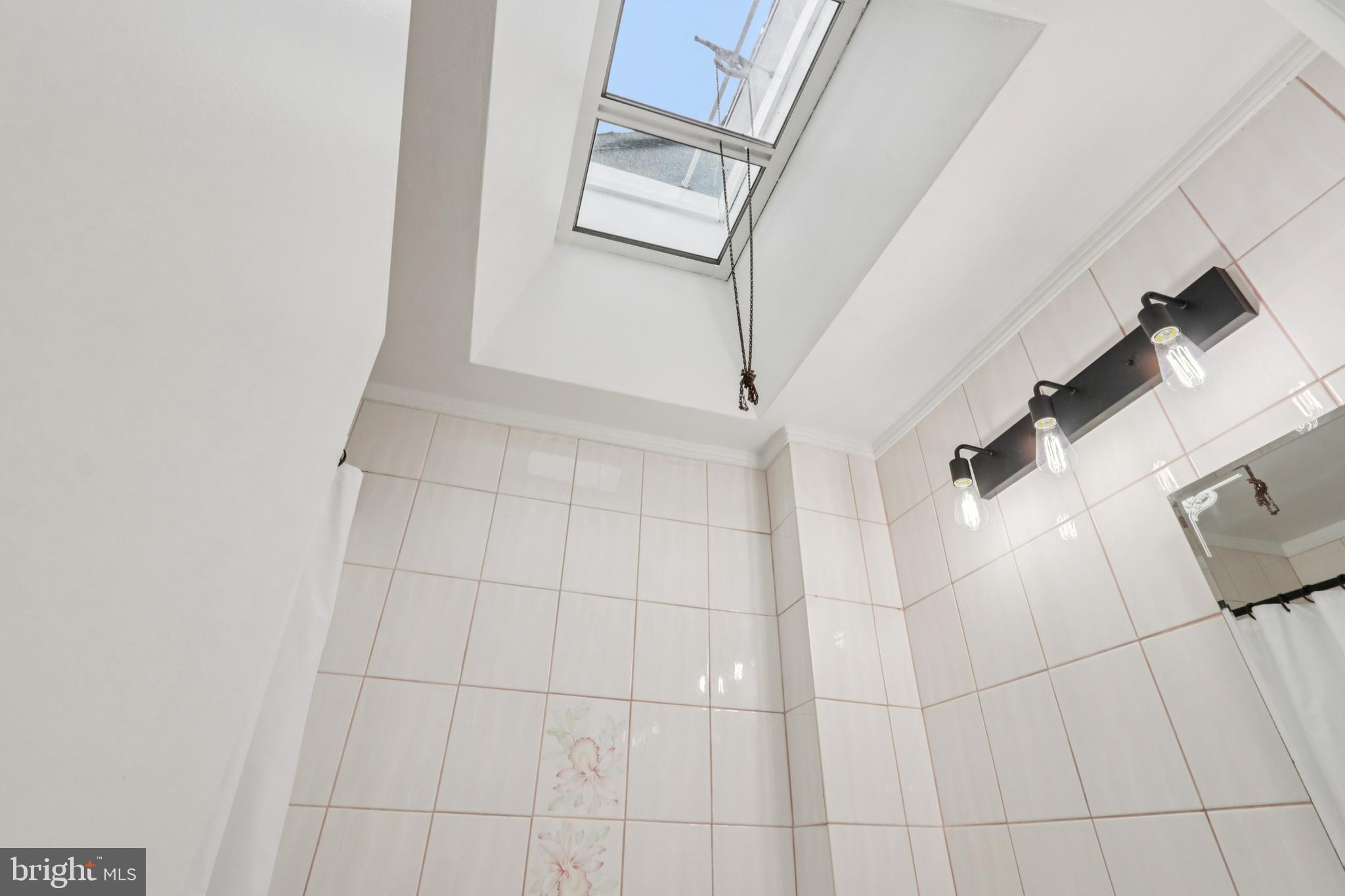 PHILADELPHIA (NORTHEAST) - Residential