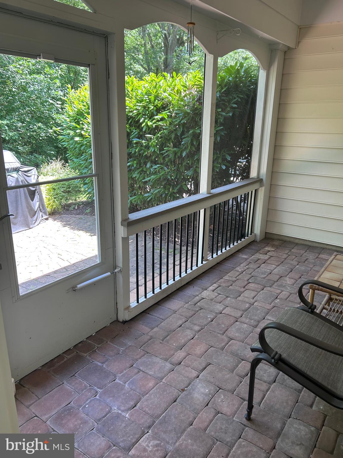 5219 ARMOUR COURT