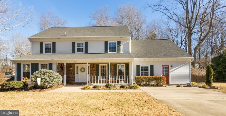 This home is ready & waiting for you! Numerous high end updates inside & out. Level almost 1/2 ac lot. Fenced rear yard. Fantastic floor plan offers curved staircase entry, fully loaded kitchen, rear staircase to upper level study, full brick hearth fireplace w/built-ins. Finished garage ideal for home business or rec room. Storage galore! Amenity filled neighborhood with pools, marina &  golf.