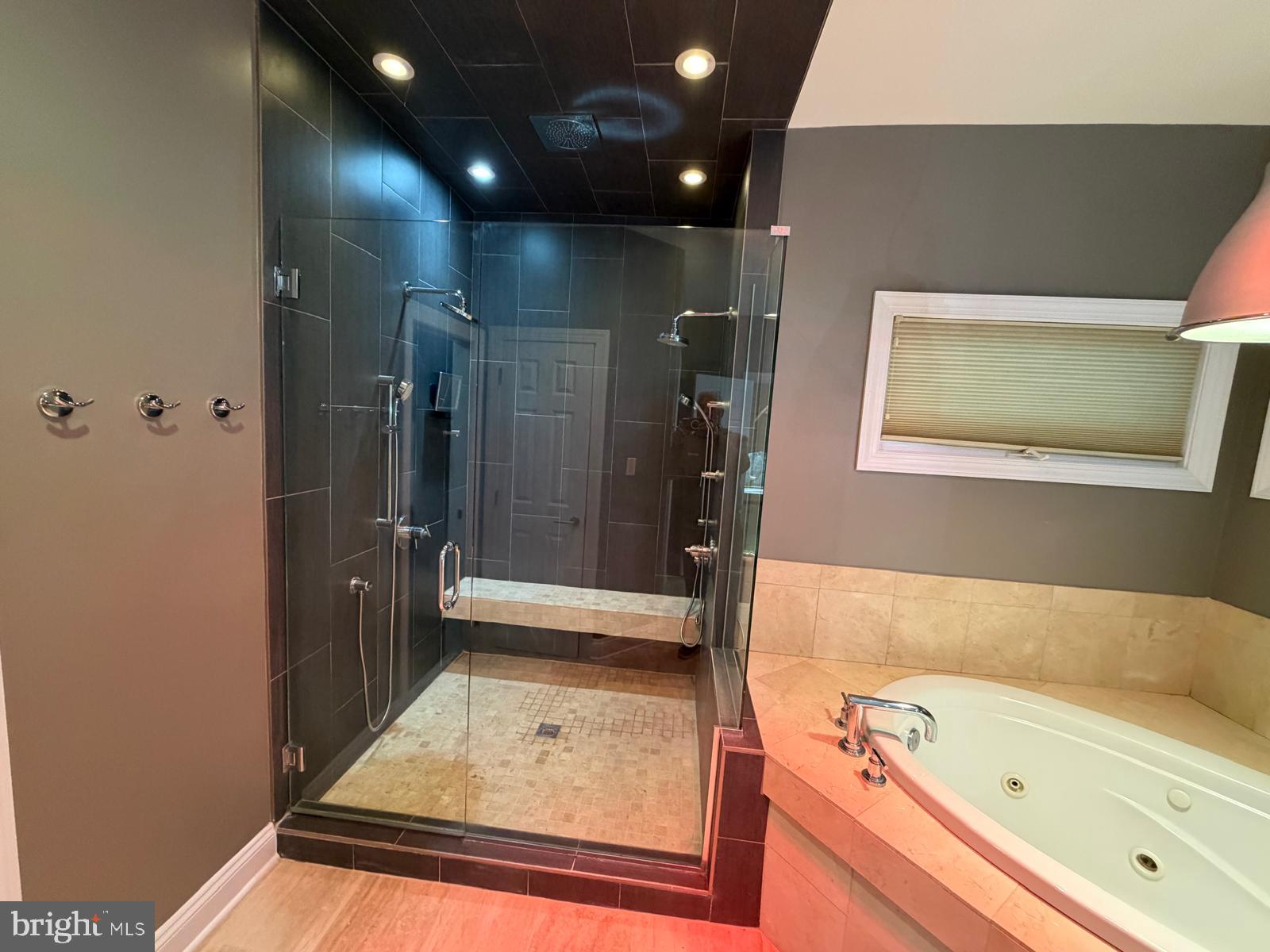 NORTHWOODS - Residential