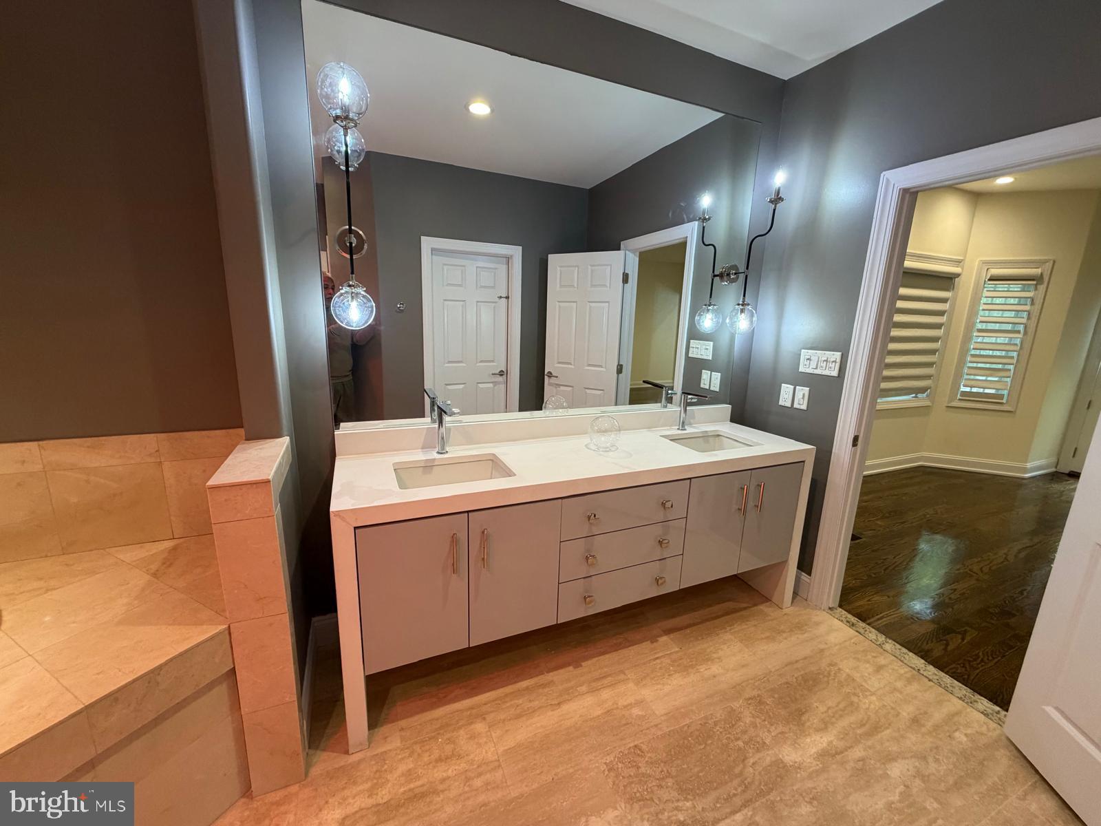 NORTHWOODS - Residential