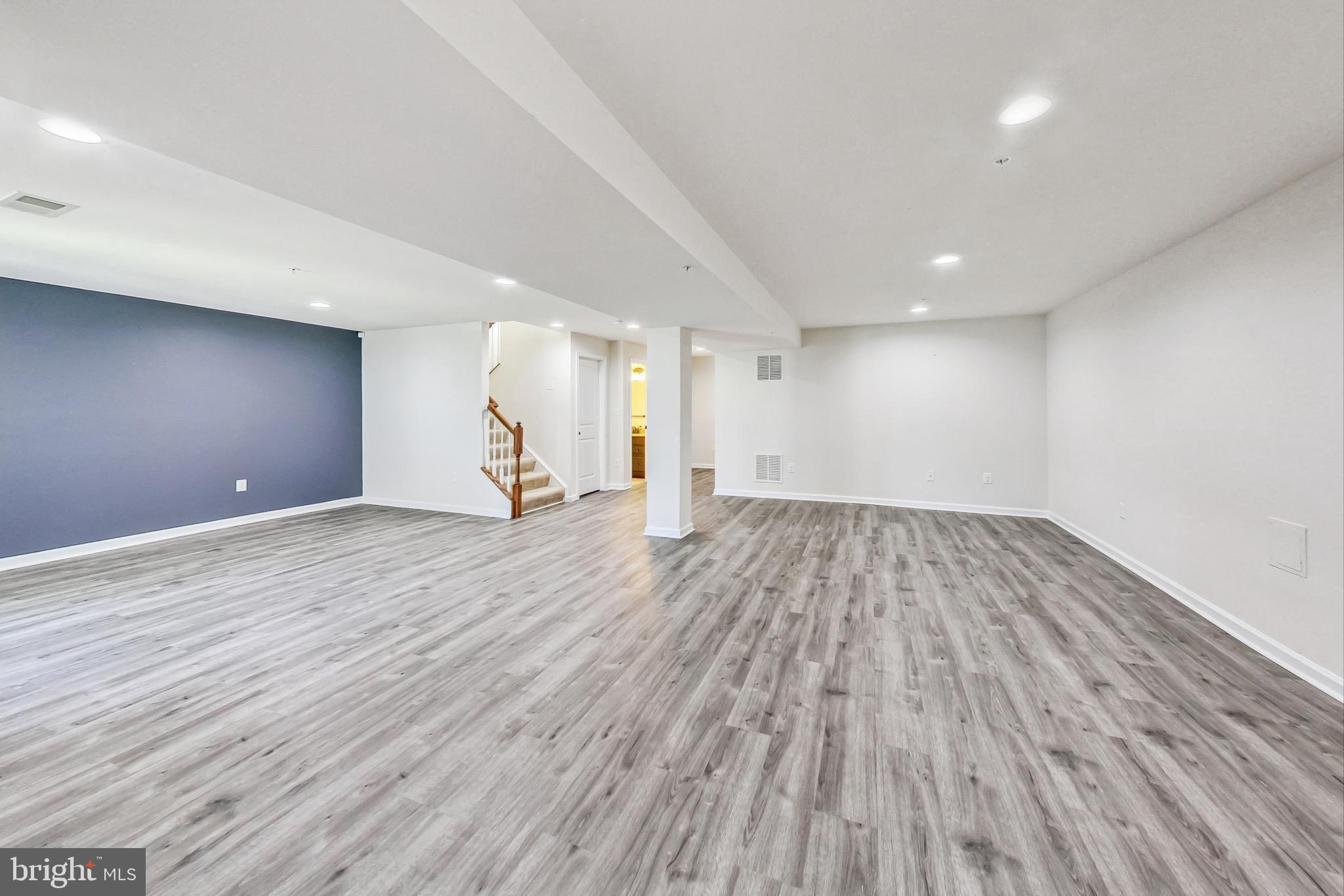 CLARKSBURG VILLAGE - Residential Lease