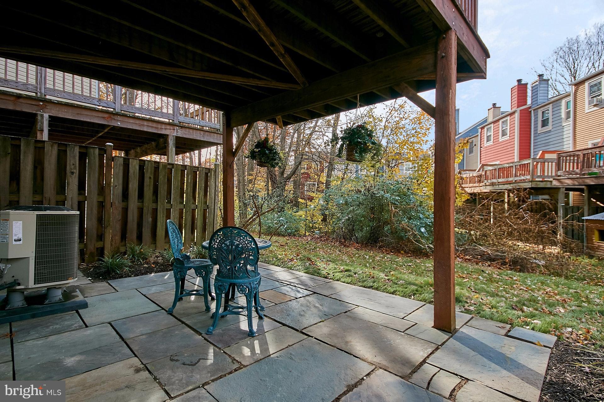 RESTON - Residential