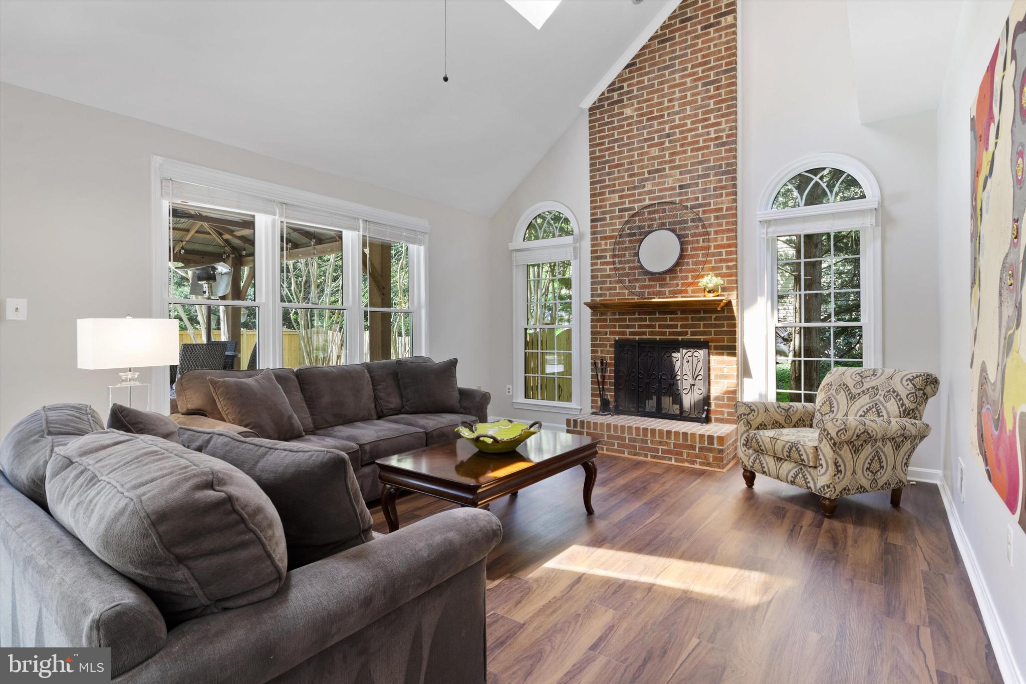 CROSSPOINTE - Residential