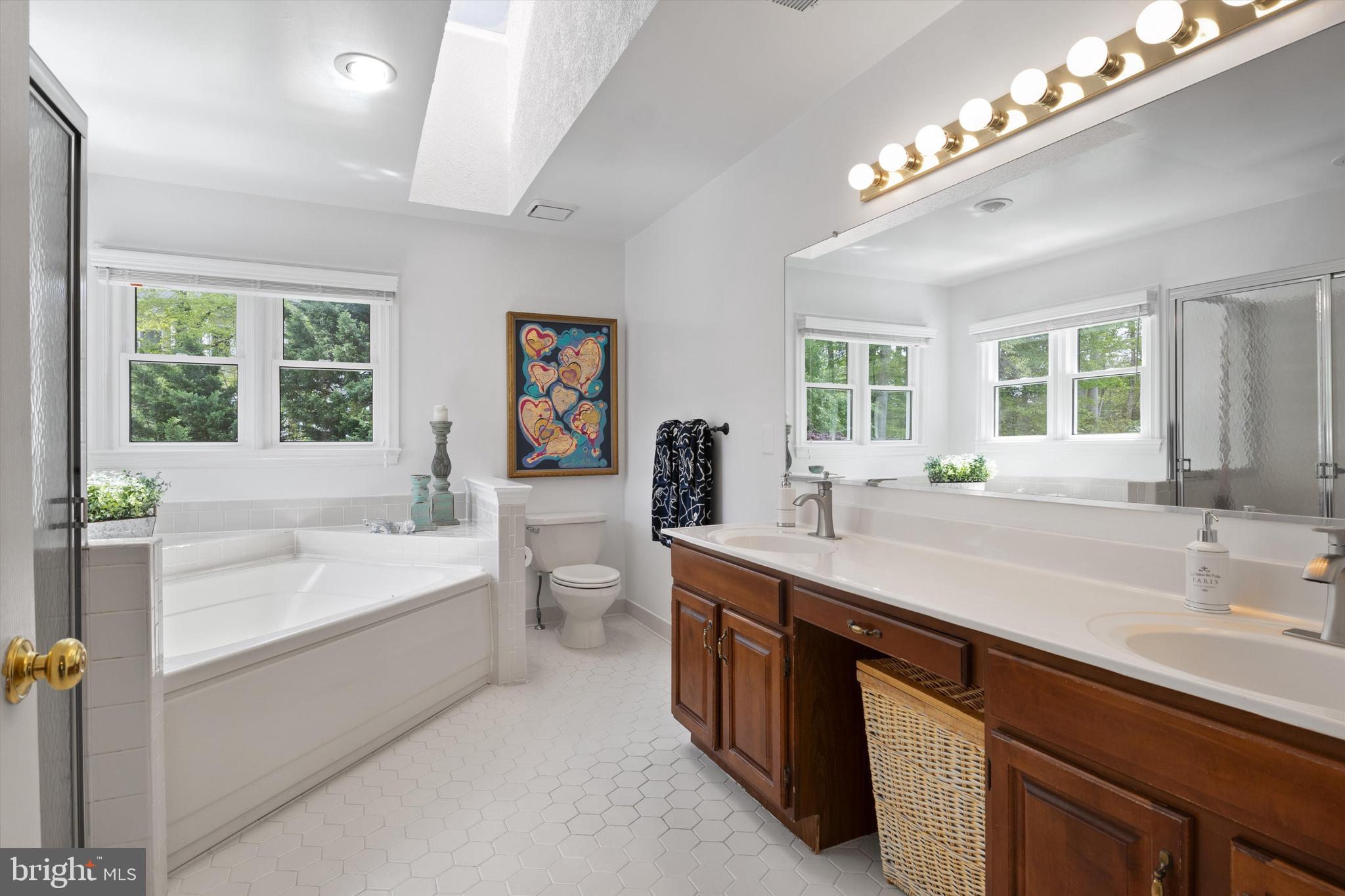 CROSSPOINTE - Residential