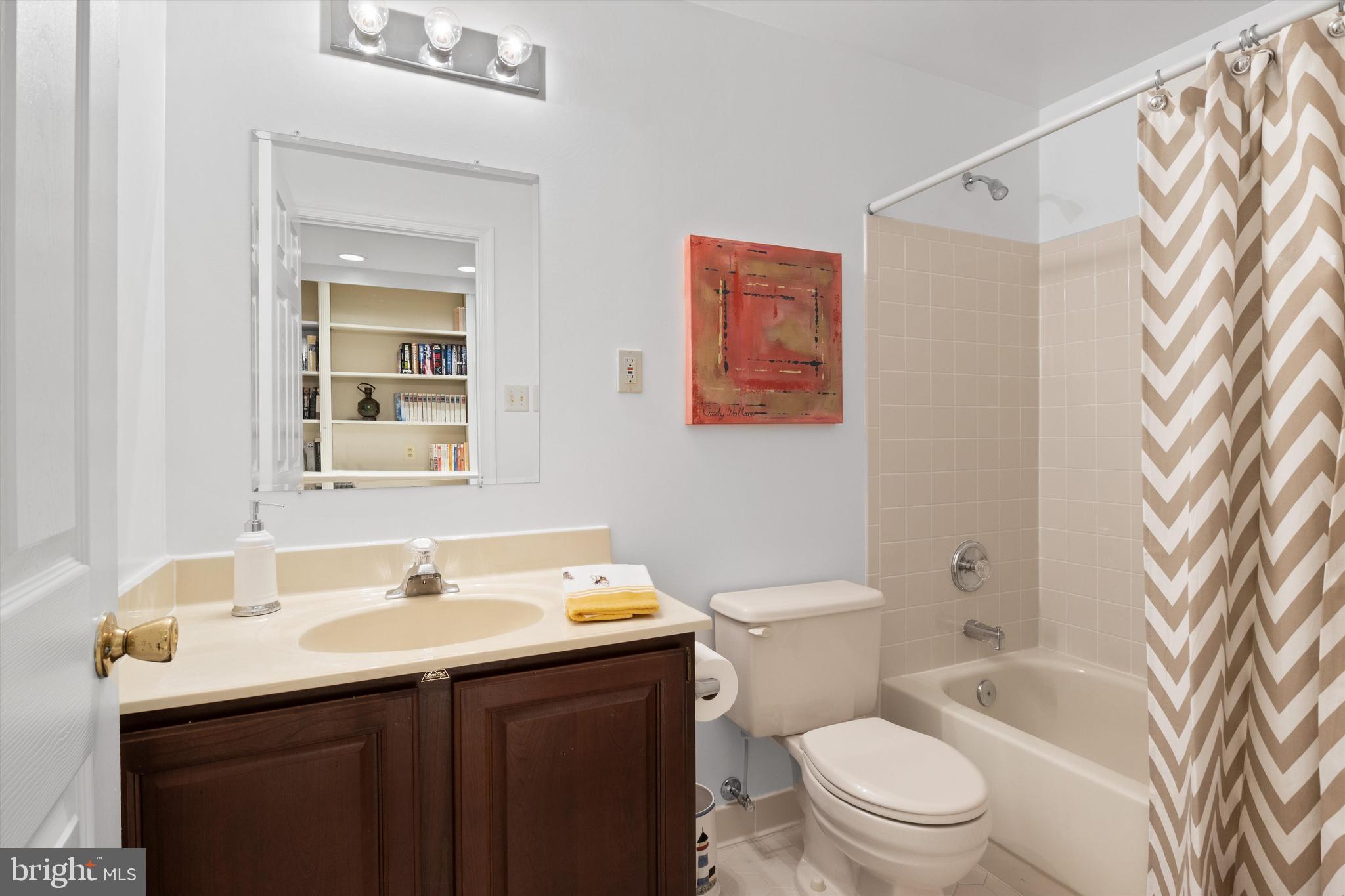 CROSSPOINTE - Residential