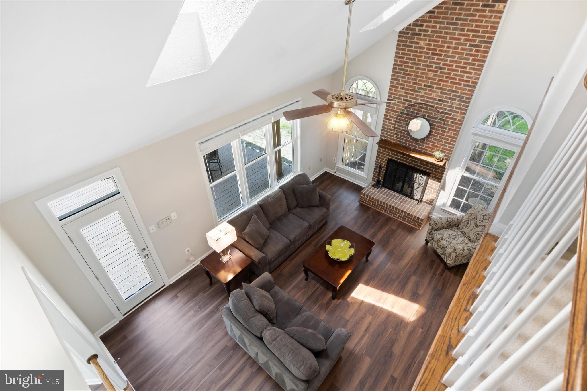 CROSSPOINTE - Residential