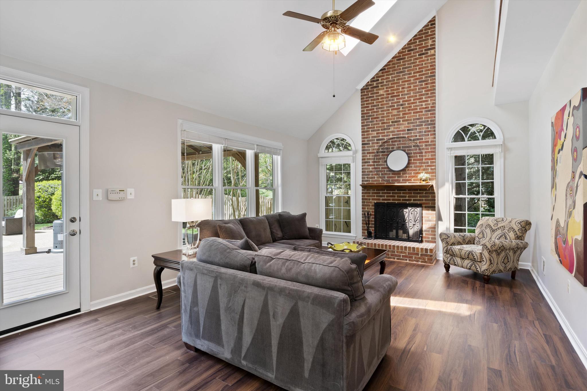 CROSSPOINTE - Residential