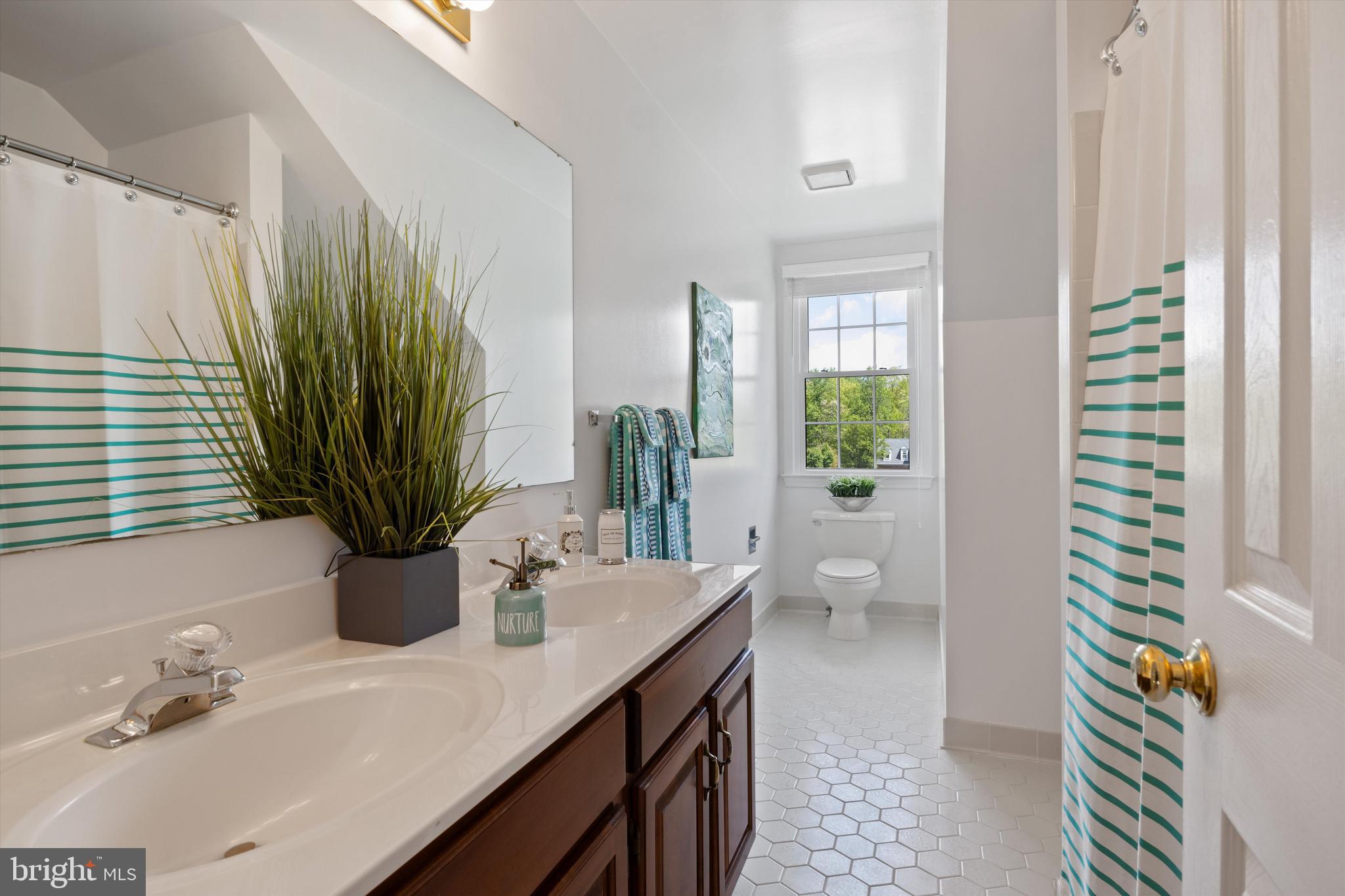 CROSSPOINTE - Residential