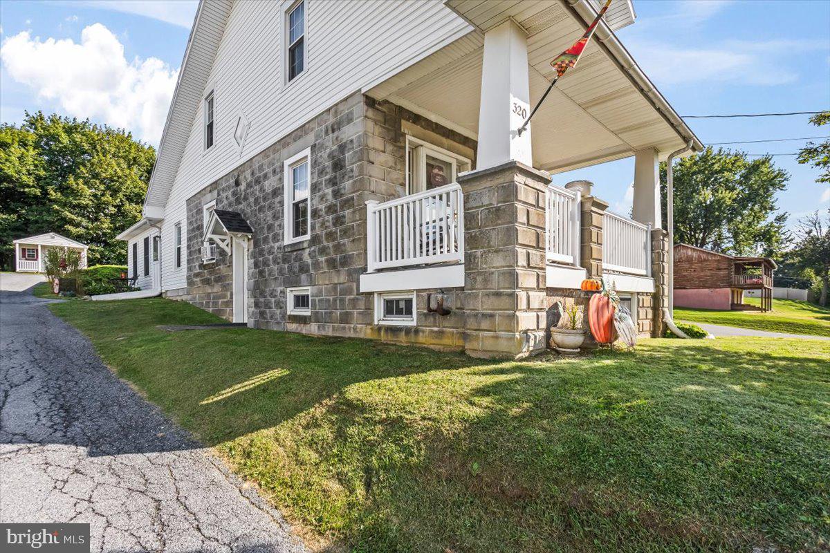 320 W MAIN STREET