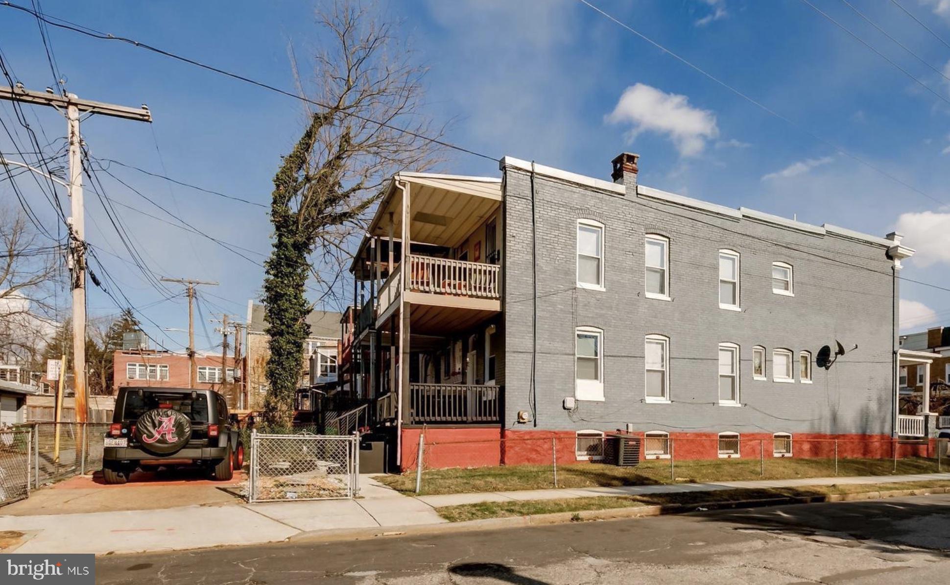 WEST FOREST PARK - Residential