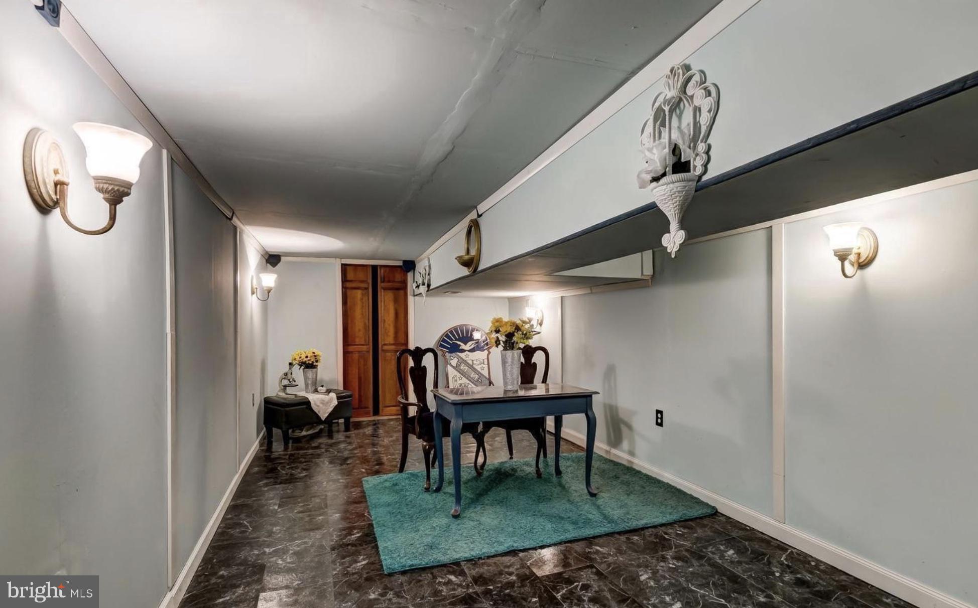 WEST FOREST PARK - Residential