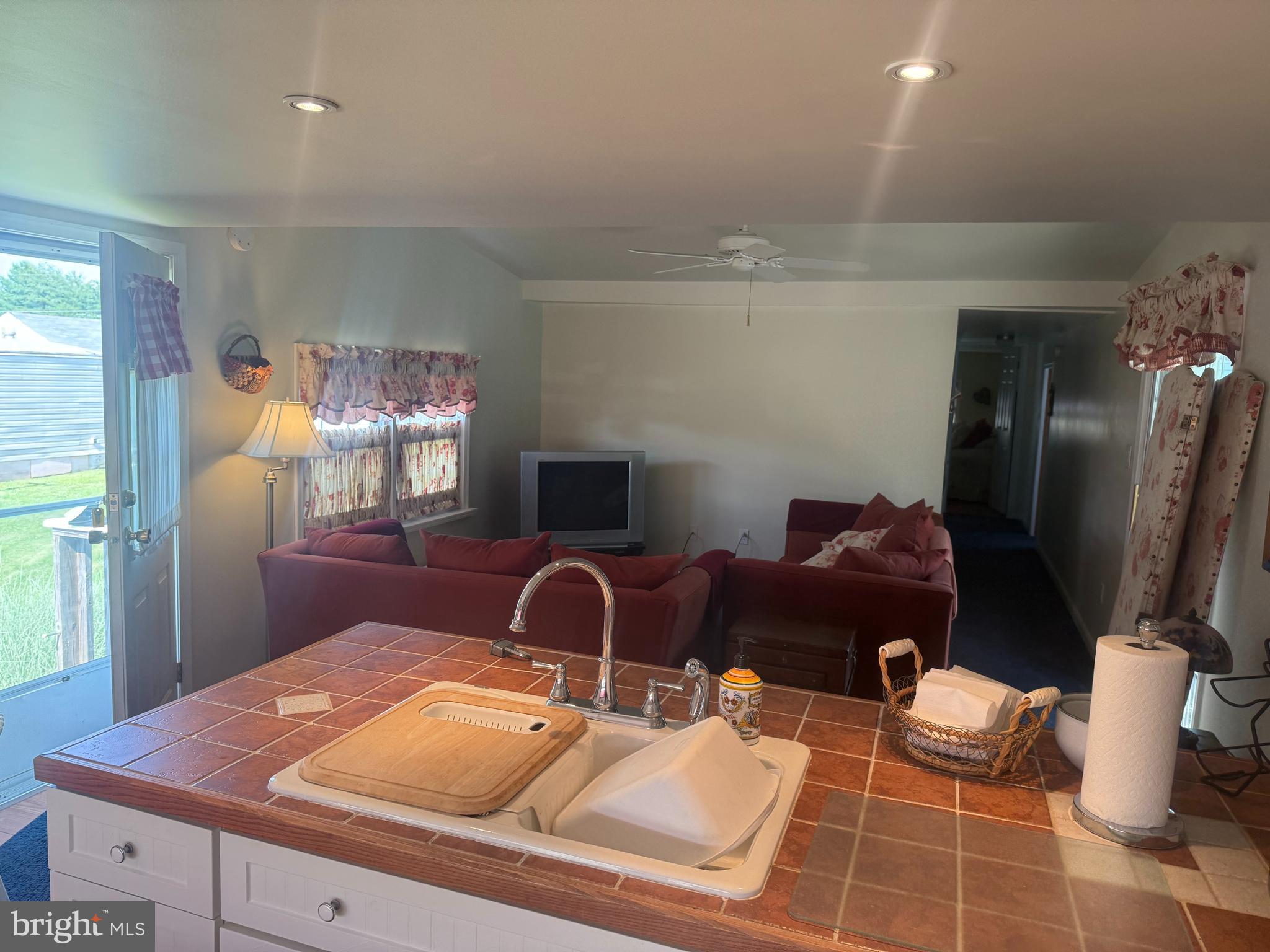 CRYSTAL BEACH - Residential