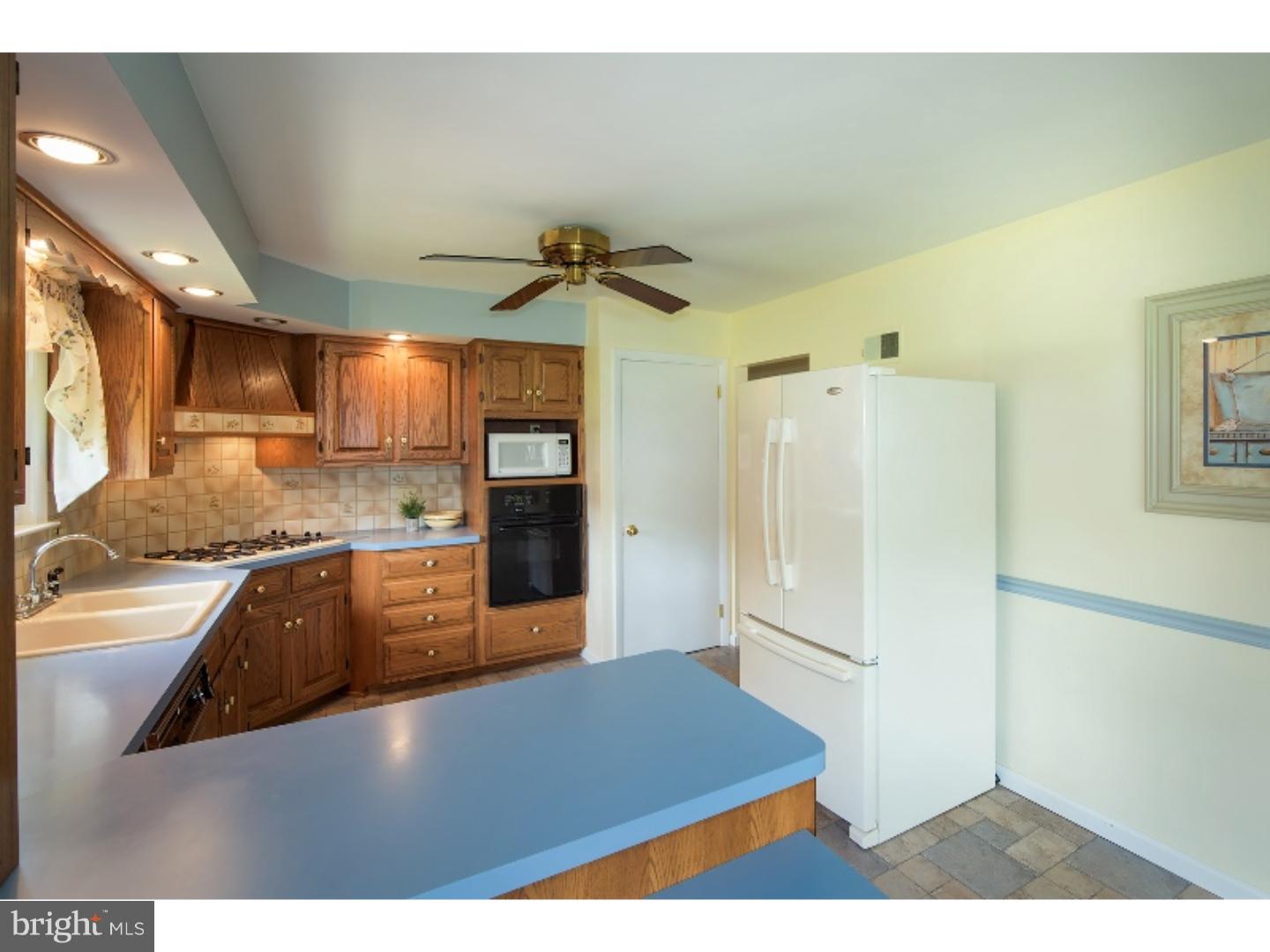 COLONY PARK - Residential