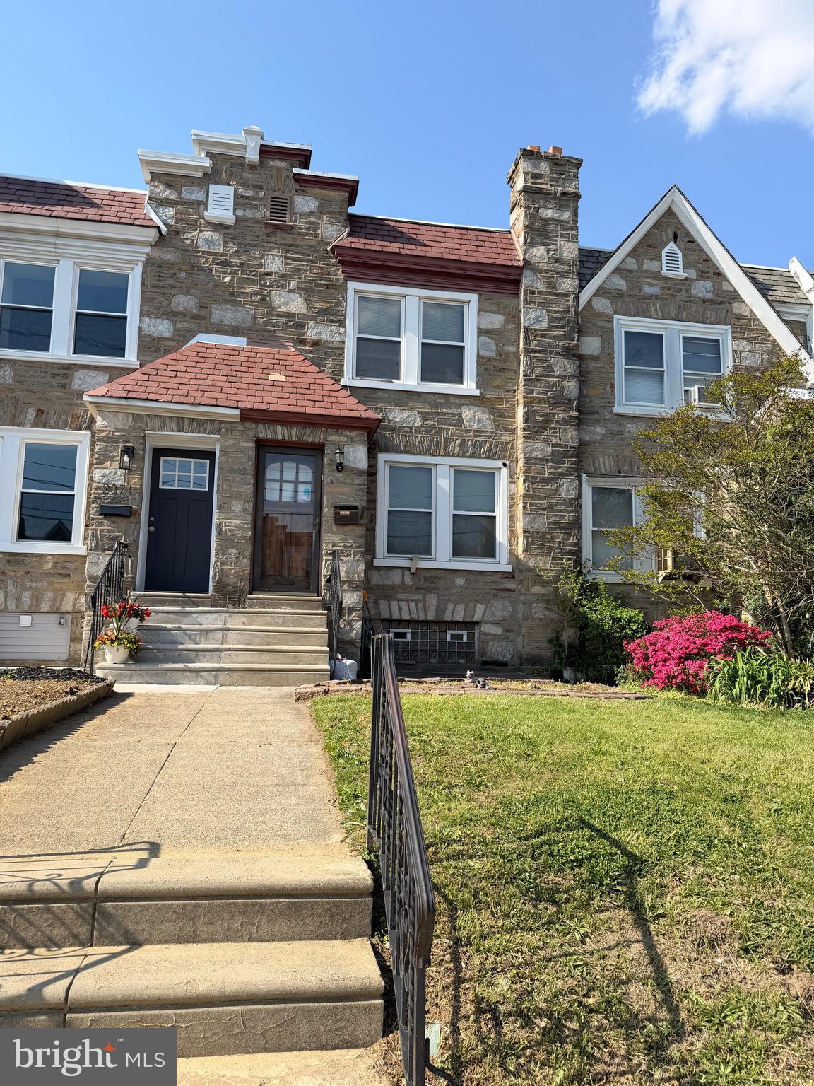 WEST OAK LANE - Residential