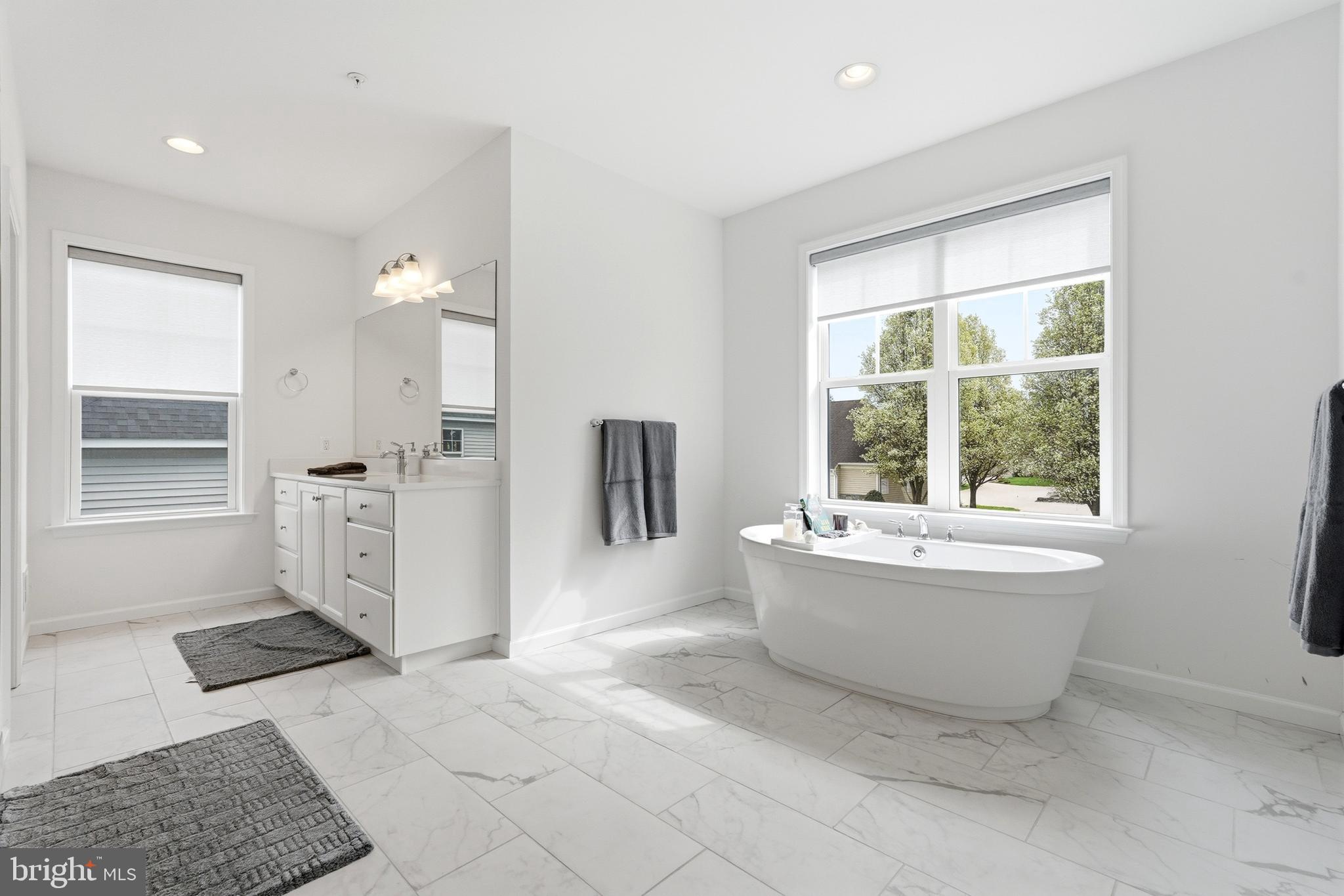 WORMANS MILL - Residential